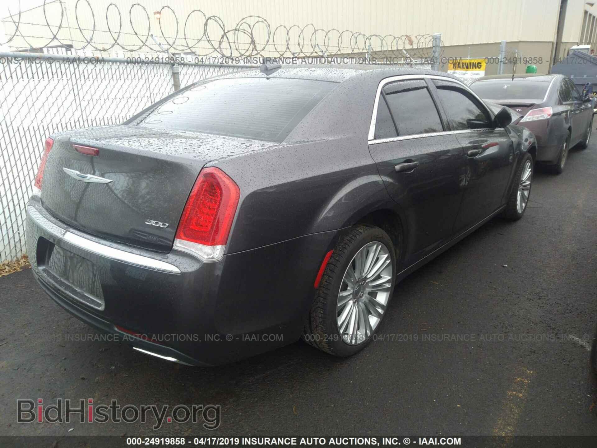 2016 CHRYSLER 300 - VIN: 2C3CCAAG3GH135165 - Фото 4