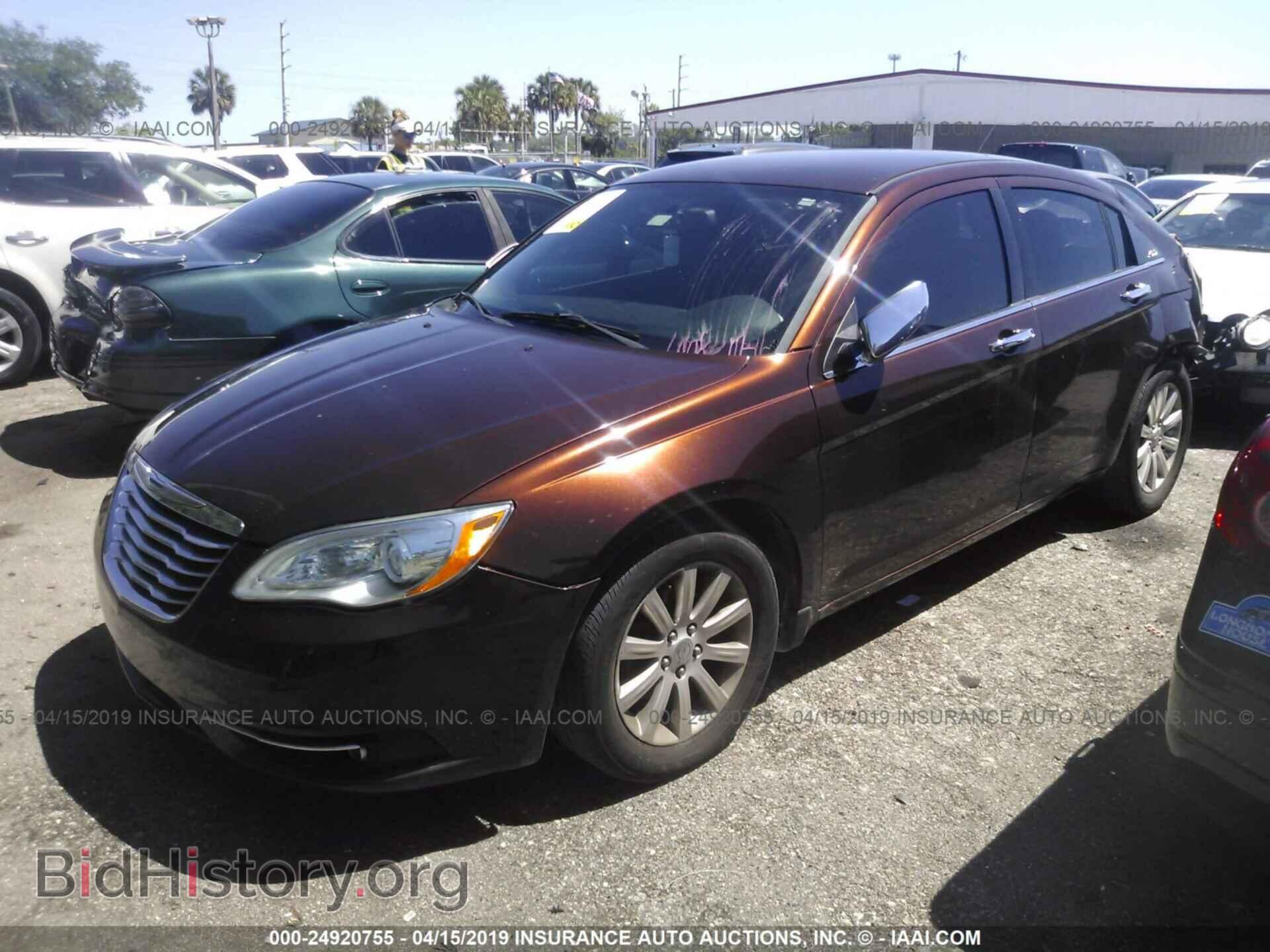 2013 CHRYSLER 200 - VIN: 1C3CCBCG4DN523981 - Photo 2