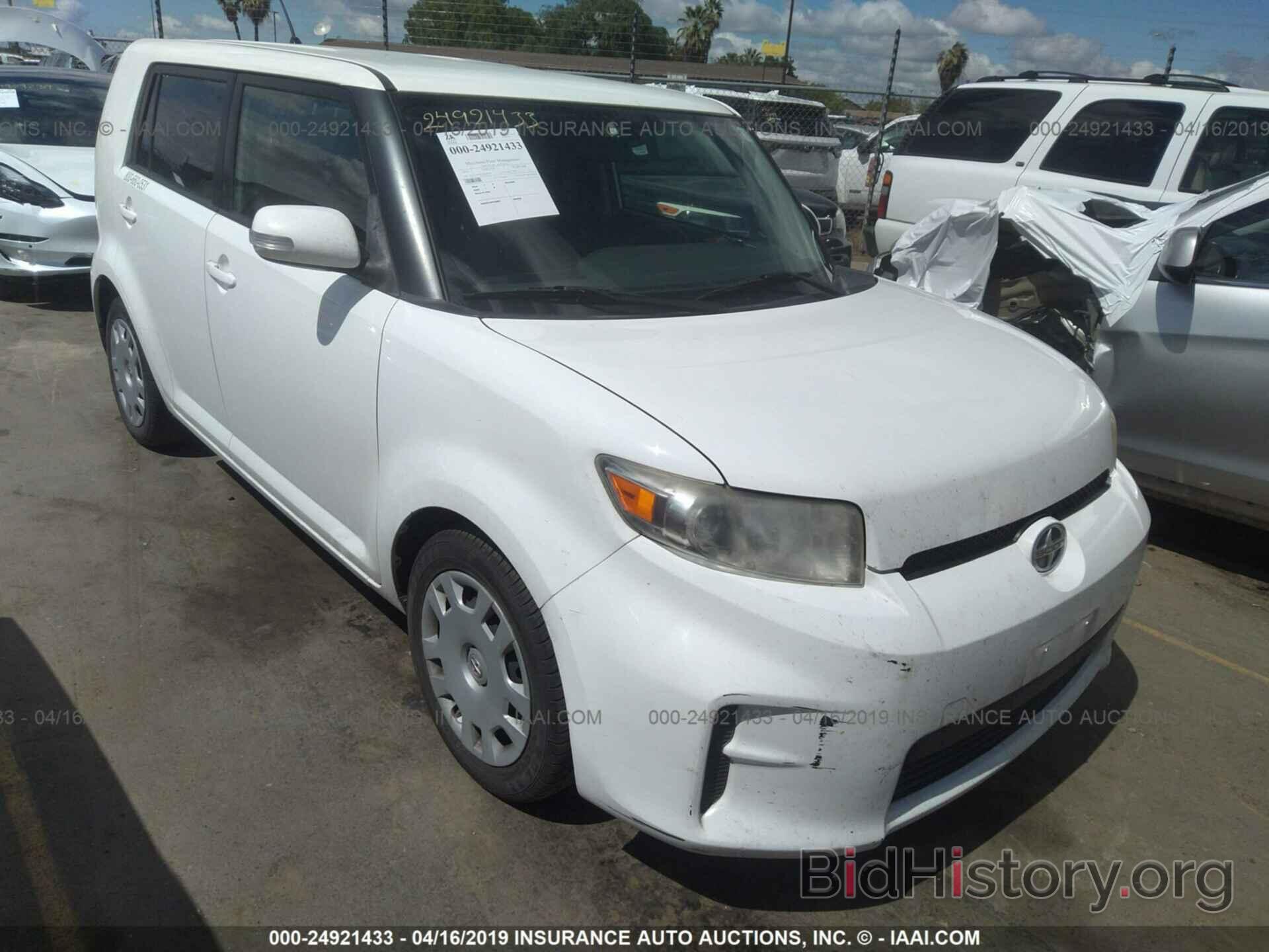 Фотография JTLZE4FE0CJ008394 - TOYOTA SCION XB 2012