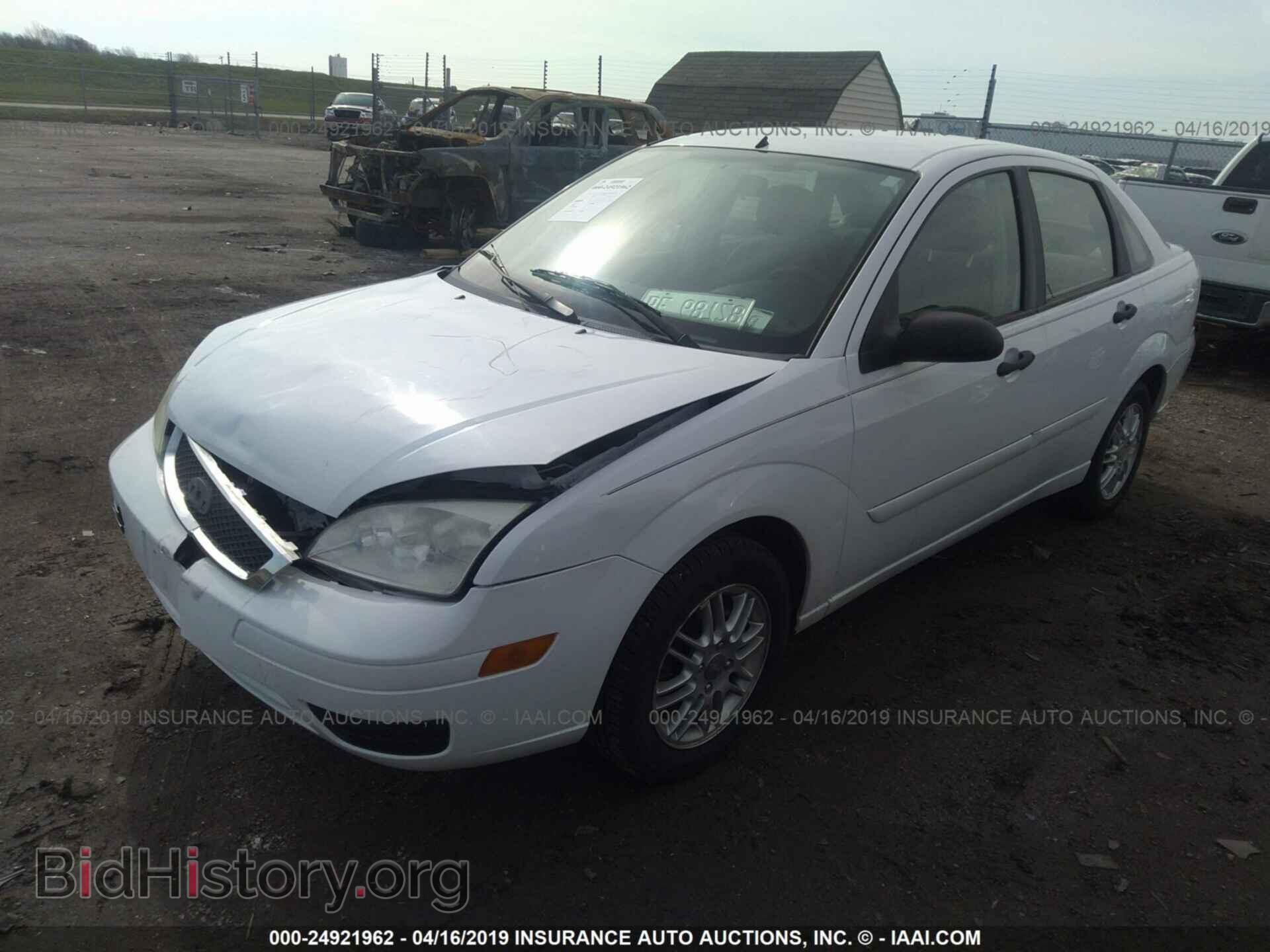 2007 FORD FOCUS - VIN: 1FAFP34N37W158858 - Photo 2