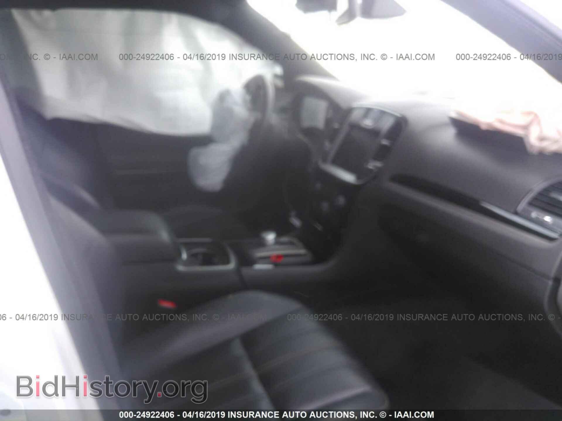 2017 CHRYSLER 300 - VIN: 2C3CCABG5HH667646 - Фото 5