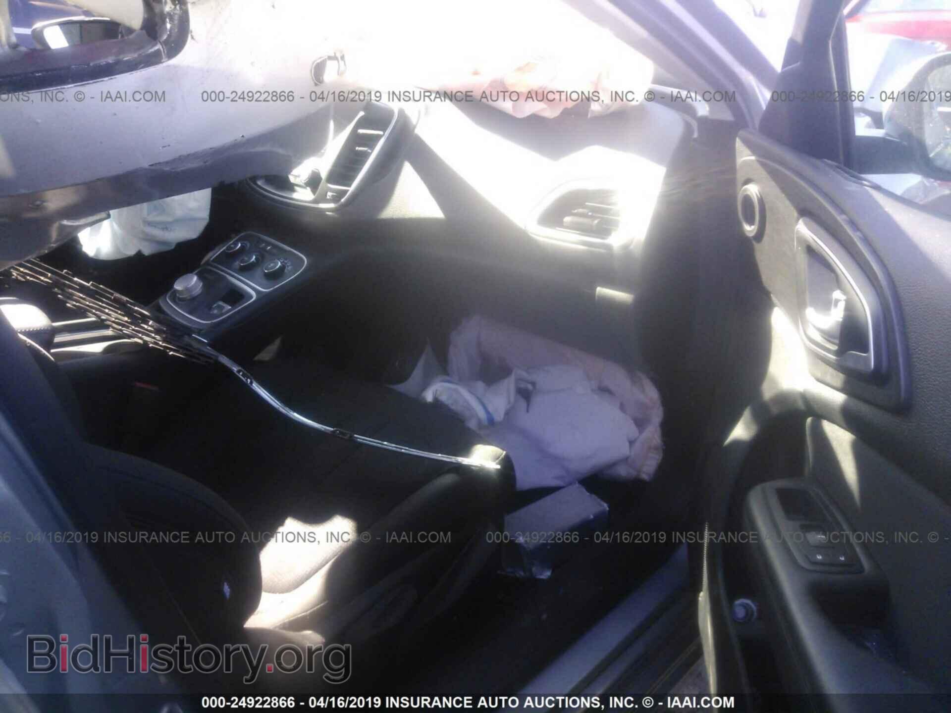 2016 CHRYSLER 200 - VIN: 1C3CCCFB7GN108115 - Photo 5