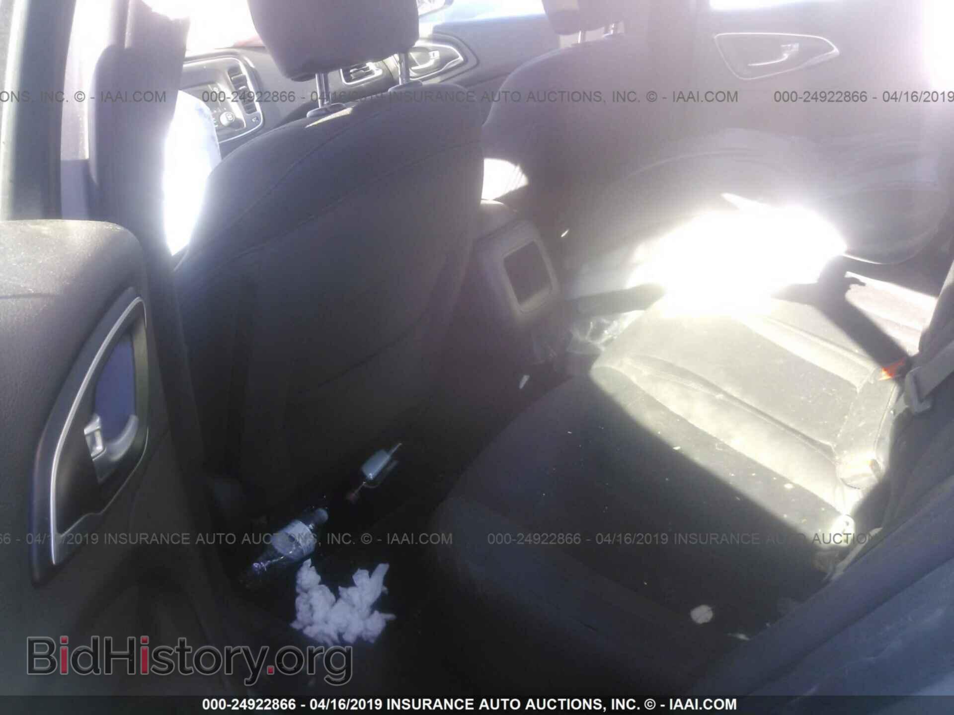 2016 CHRYSLER 200 - VIN: 1C3CCCFB7GN108115 - Photo 8