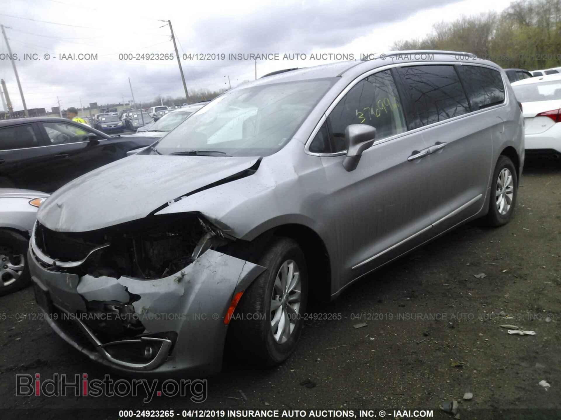 2018 CHRYSLER PACIFICA - VIN: 2C4RC1BG9JR210716 - Фото 2
