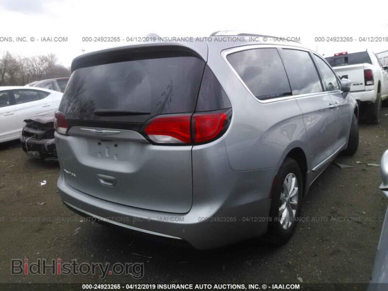 2018 Chrysler PACIFICA (VIN 2C4RC1BG9JR210716) — фото 4 из 10