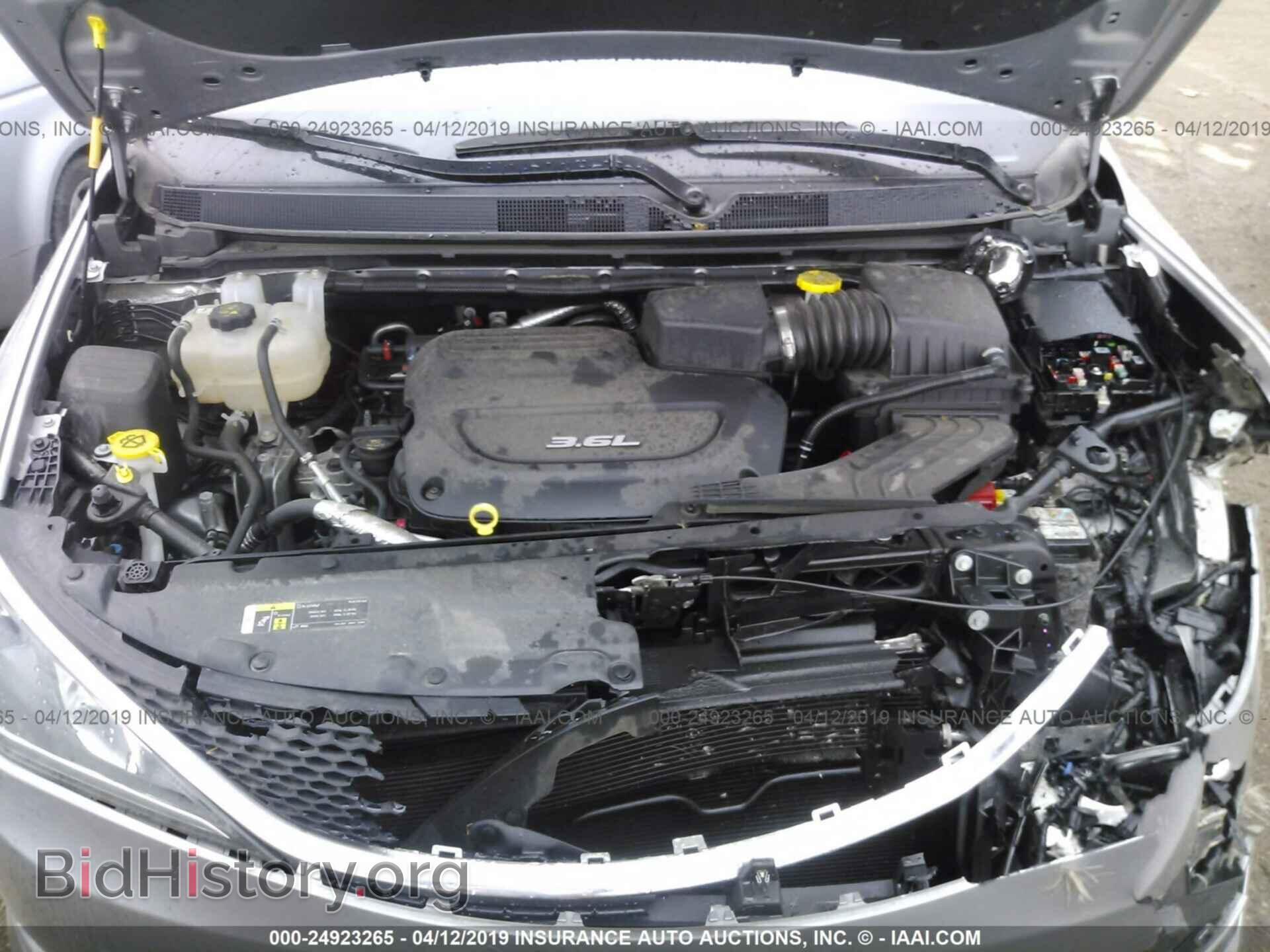 2018 CHRYSLER PACIFICA - VIN: 2C4RC1BG9JR210716 - Фото 10
