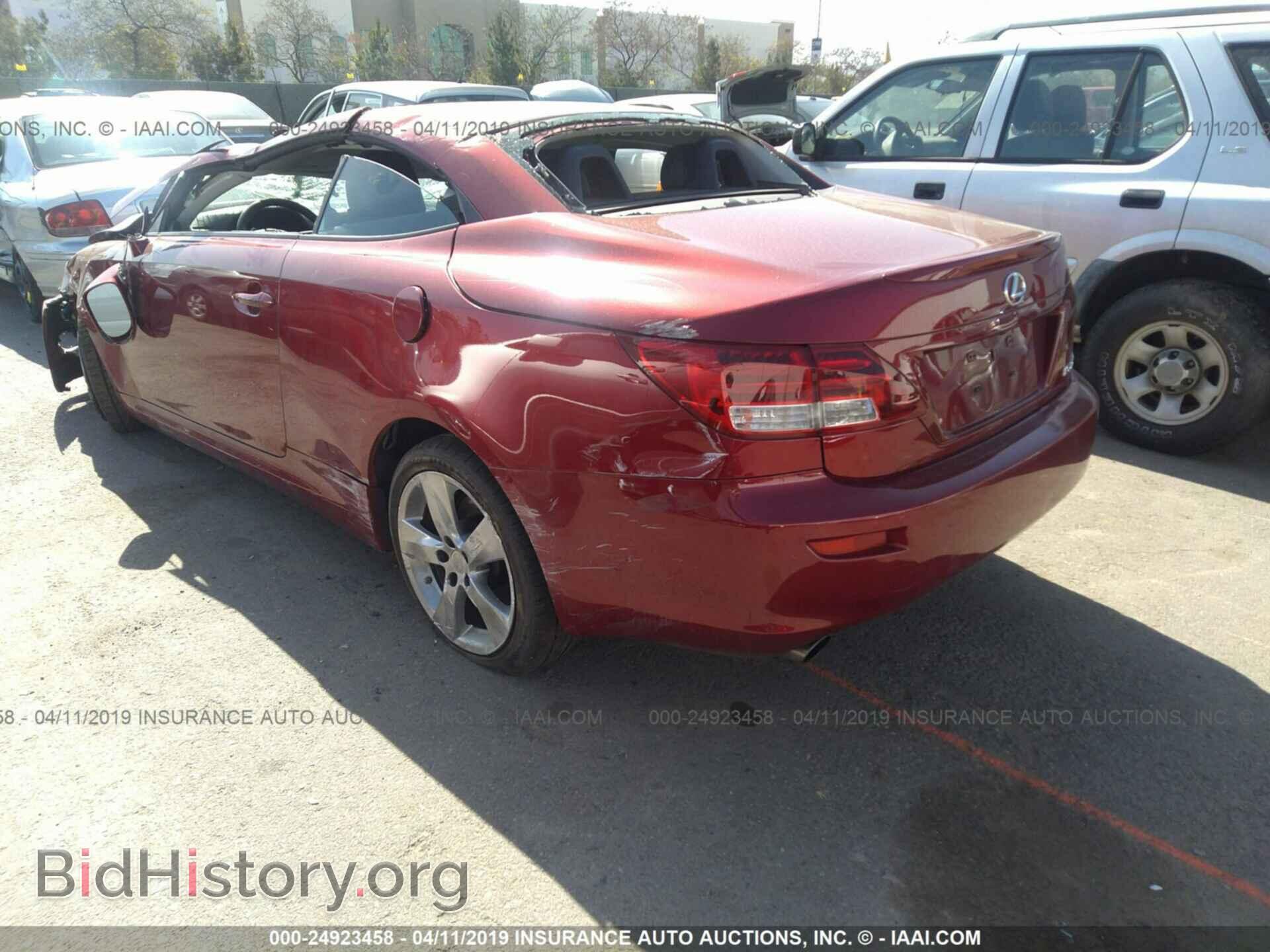 2011 LEXUS IS - VIN: JTHFF2C26B2516340 - Photo 3