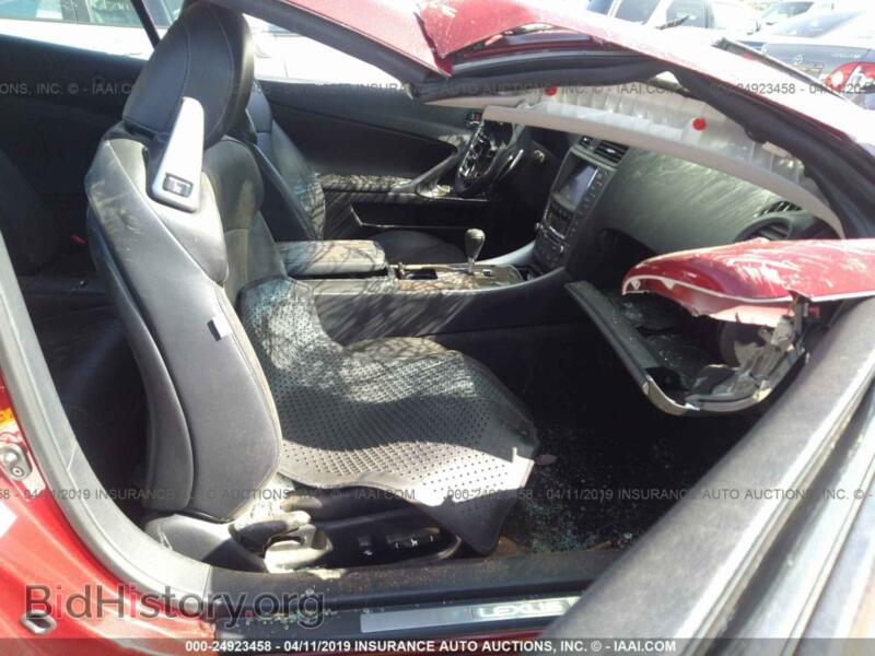 2011 Lexus IS (VIN JTHFF2C26B2516340) — photo 5 of 10
