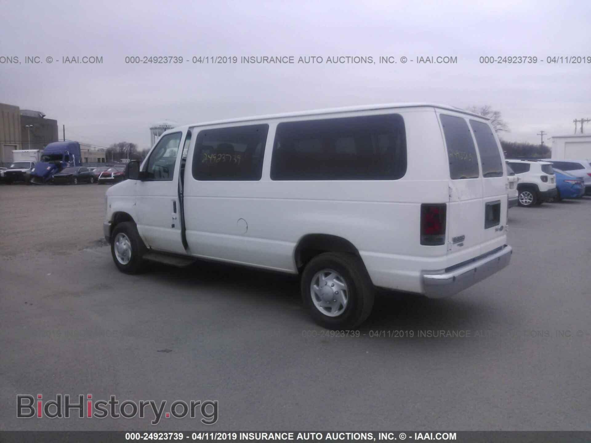 2011 FORD ECONOLINE - VIN: 1FBNE3BL0BDA18756 - Фото 3