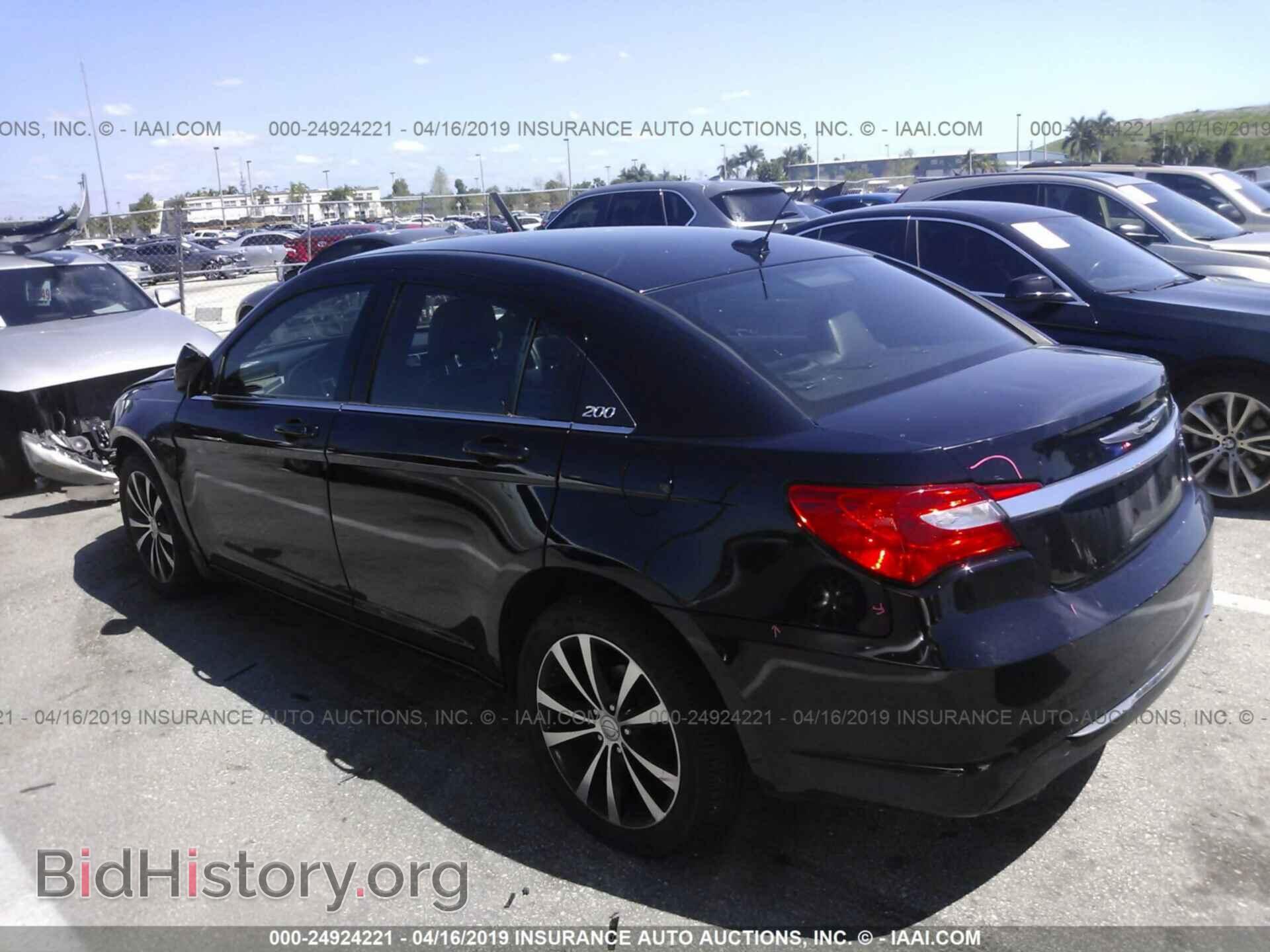 2011 CHRYSLER 200 - VIN: 1C3BC8FG5BN566989 - Фото 3