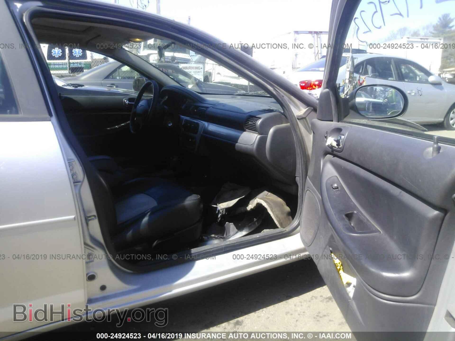 2004 CHRYSLER SEBRING - VIN: 1C3EL56R54N259919 - Фото 5