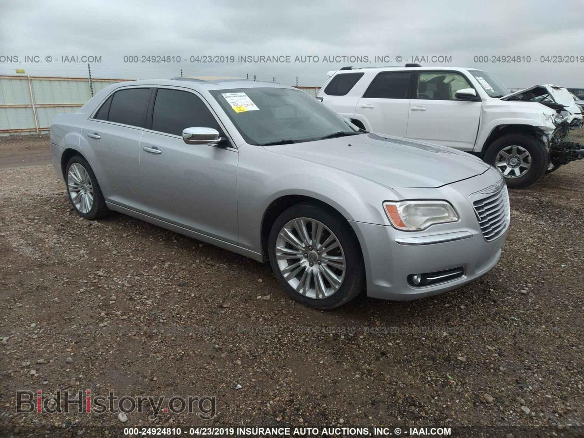 Фотография 2C3CCACG9CH188699 - CHRYSLER 300 2012
