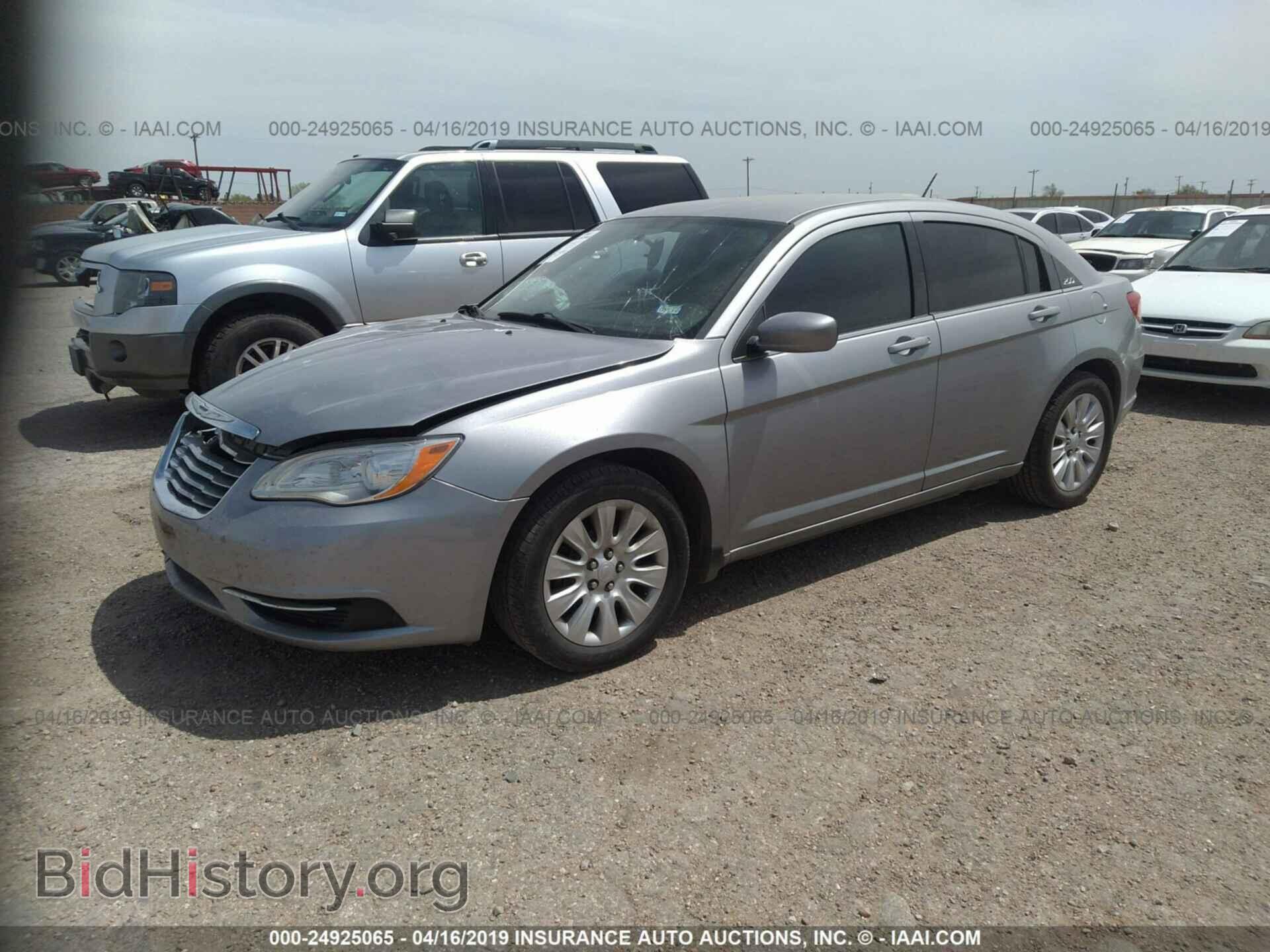 2014 CHRYSLER 200 - VIN: 1C3CCBAB1EN212288 - Photo 2