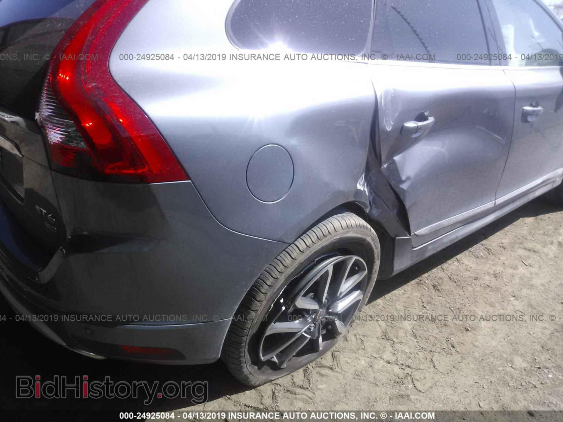 2017 VOLVO XC60 - VIN: YV449MRR5H2225432 - Фото 6