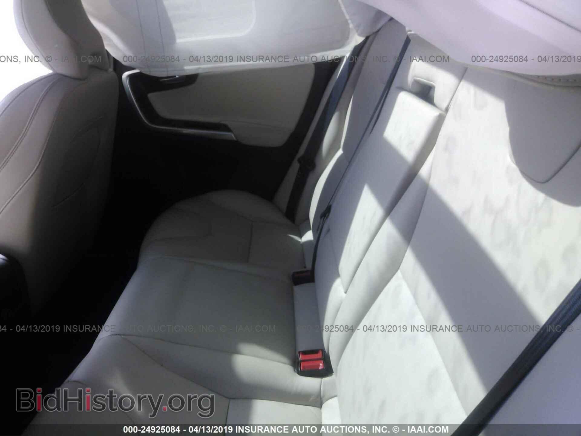 2017 VOLVO XC60 - VIN: YV449MRR5H2225432 - Фото 8