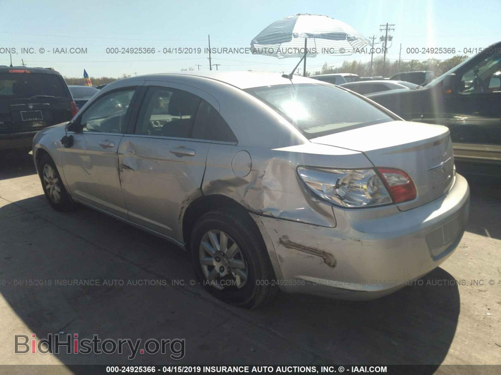 2010 CHRYSLER SEBRING - VIN: 1C3CC4FBXAN134821 - Фото 3