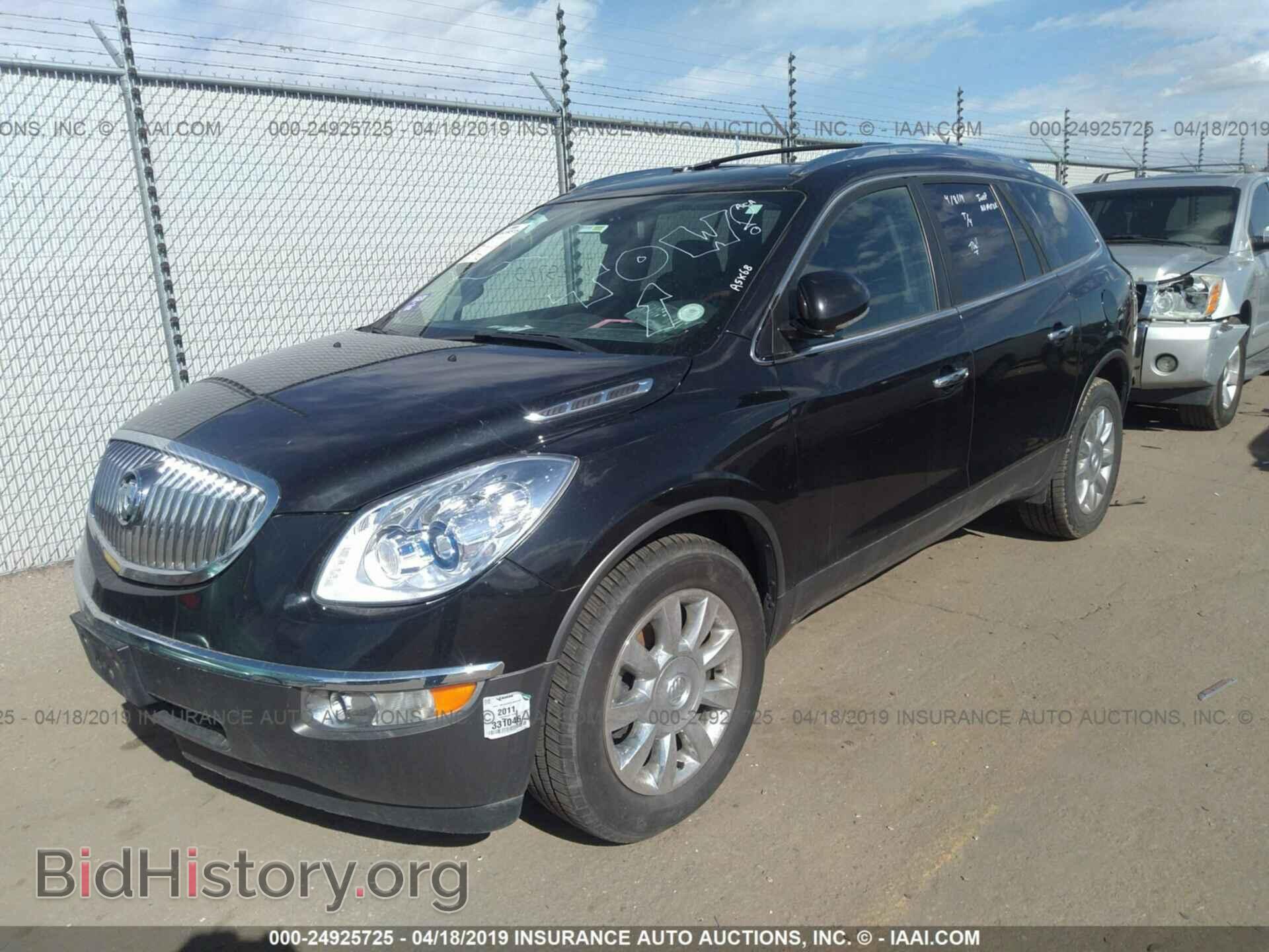 2011 BUICK ENCLAVE - VIN: 5GAKVCED2BJ231925 - Photo 2