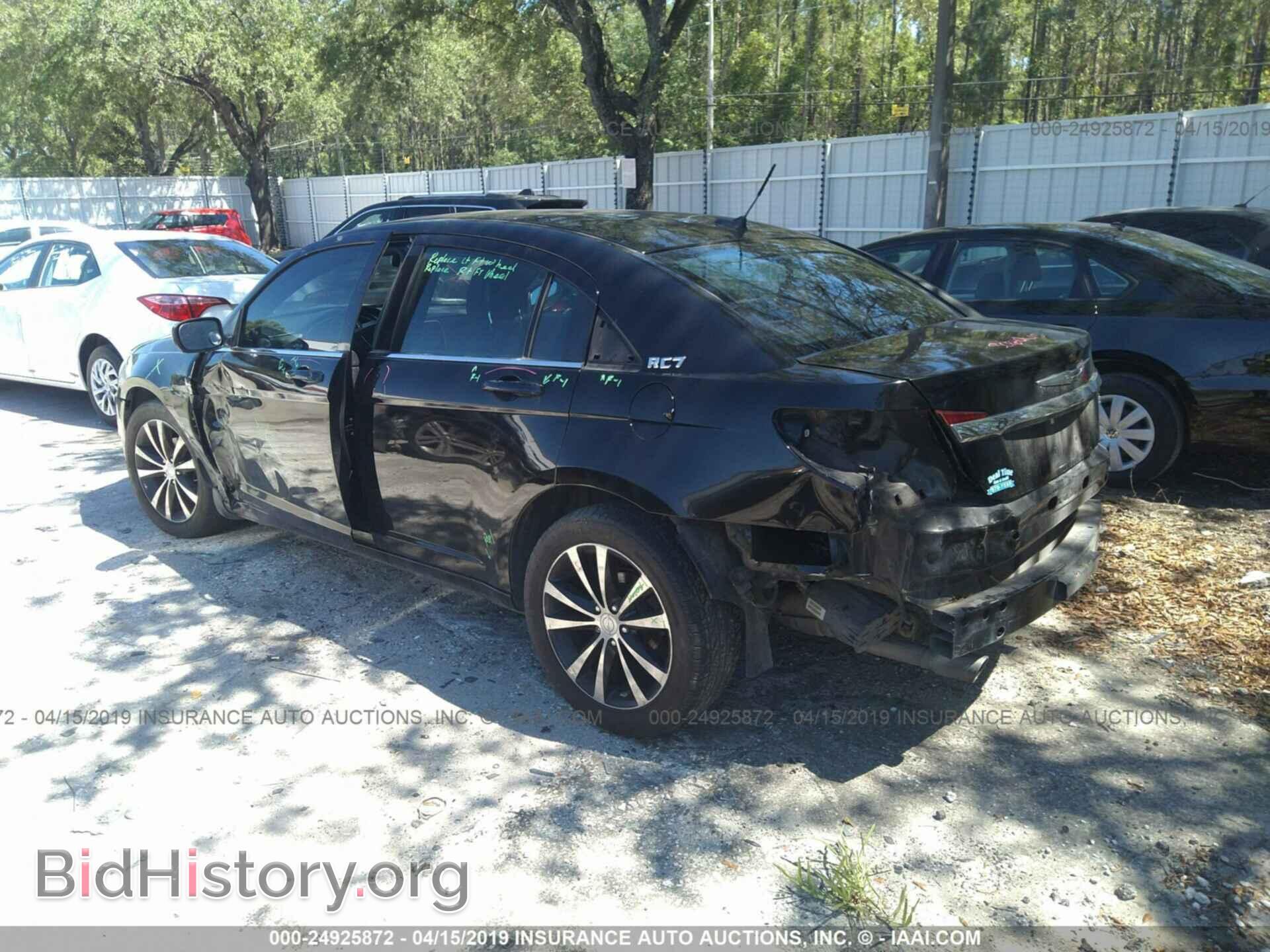 2014 CHRYSLER 200 - VIN: 1C3CCBBG1EN178914 - Фото 3