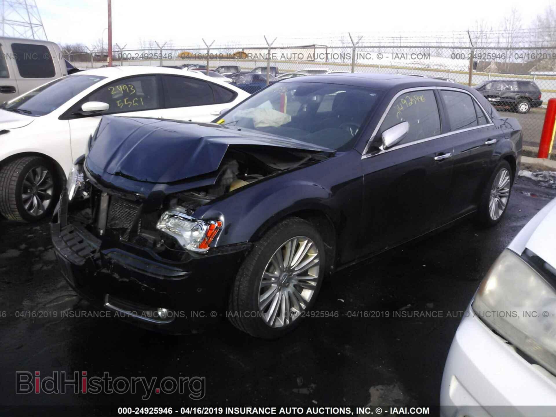 2011 CHRYSLER 300 - VIN: 2C3CA5CG4BH514677 - Фото 2