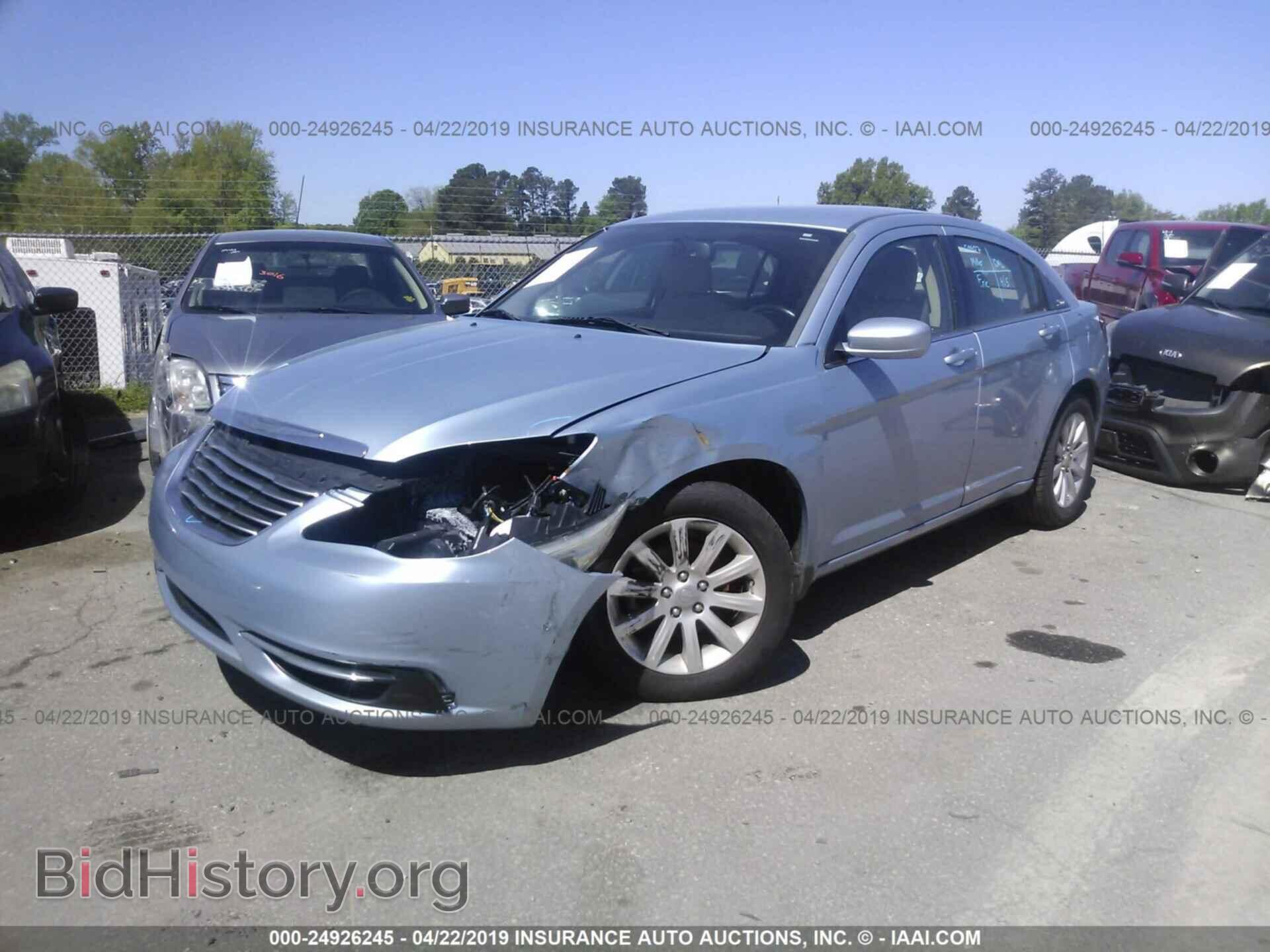 2012 CHRYSLER 200 - VIN: 1C3CCBBB0CN160812 - Фото 2