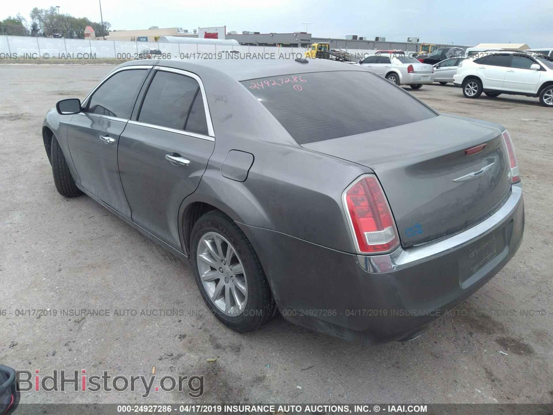2011 CHRYSLER 300 - VIN: 2C3CA5CG1BH522767 - Фото 3