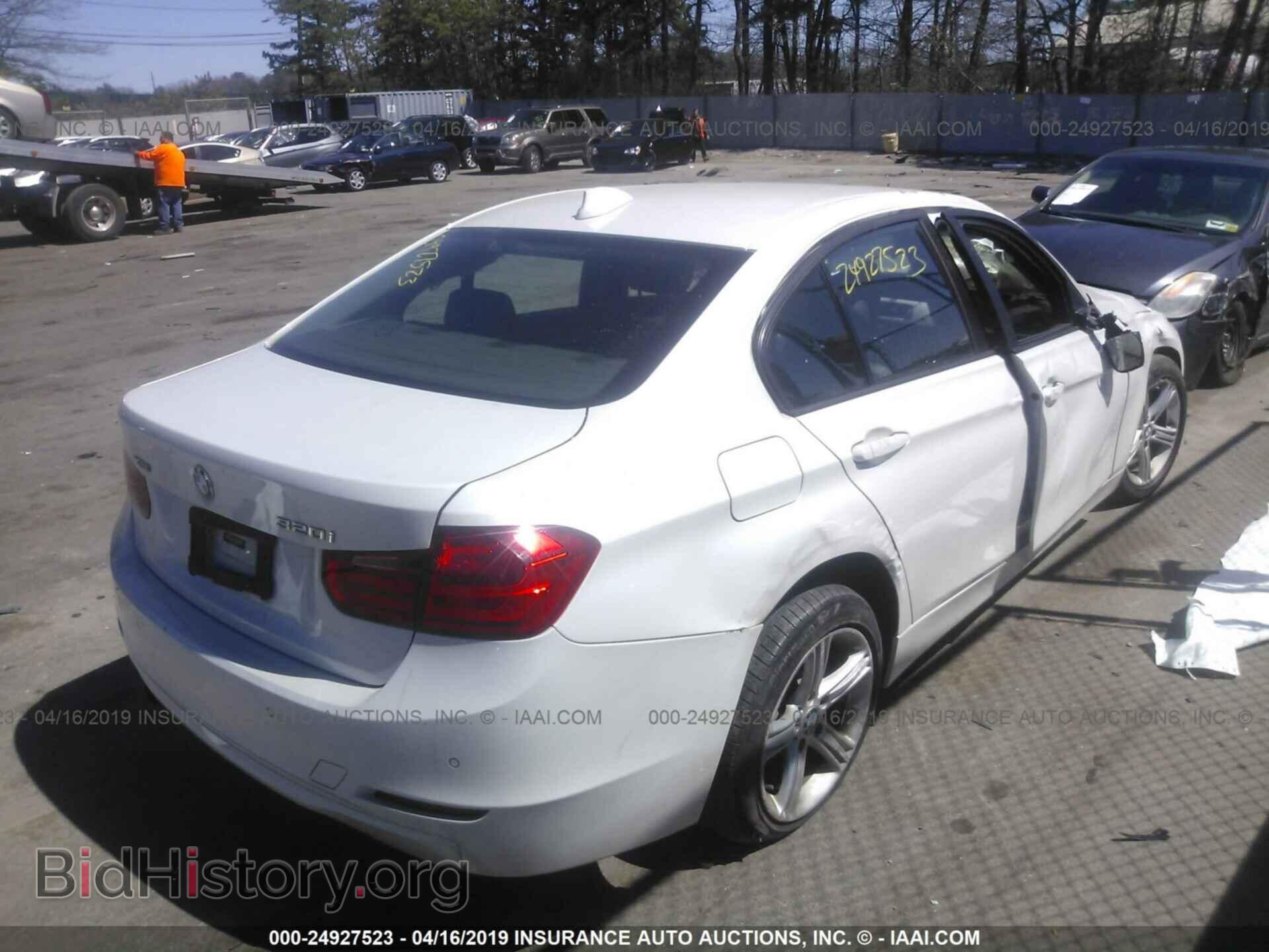 2014 BMW 320 - VIN: WBA3C3C59EF986921 - Photo 4