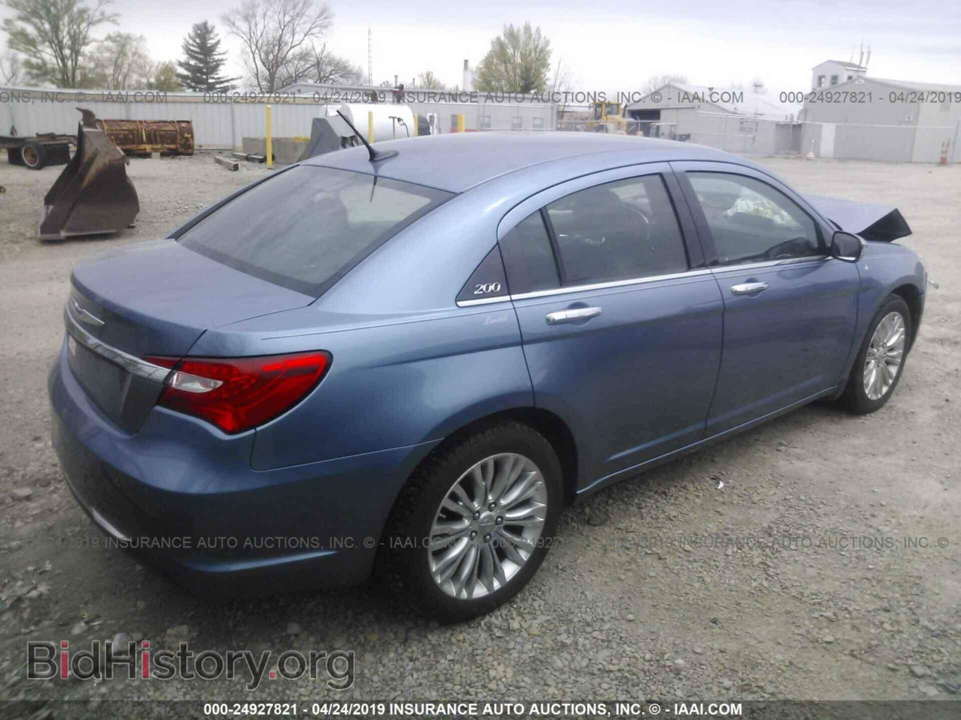 2011 CHRYSLER 200 - VIN: 1C3BC2FG8BN569589 - Фото 4