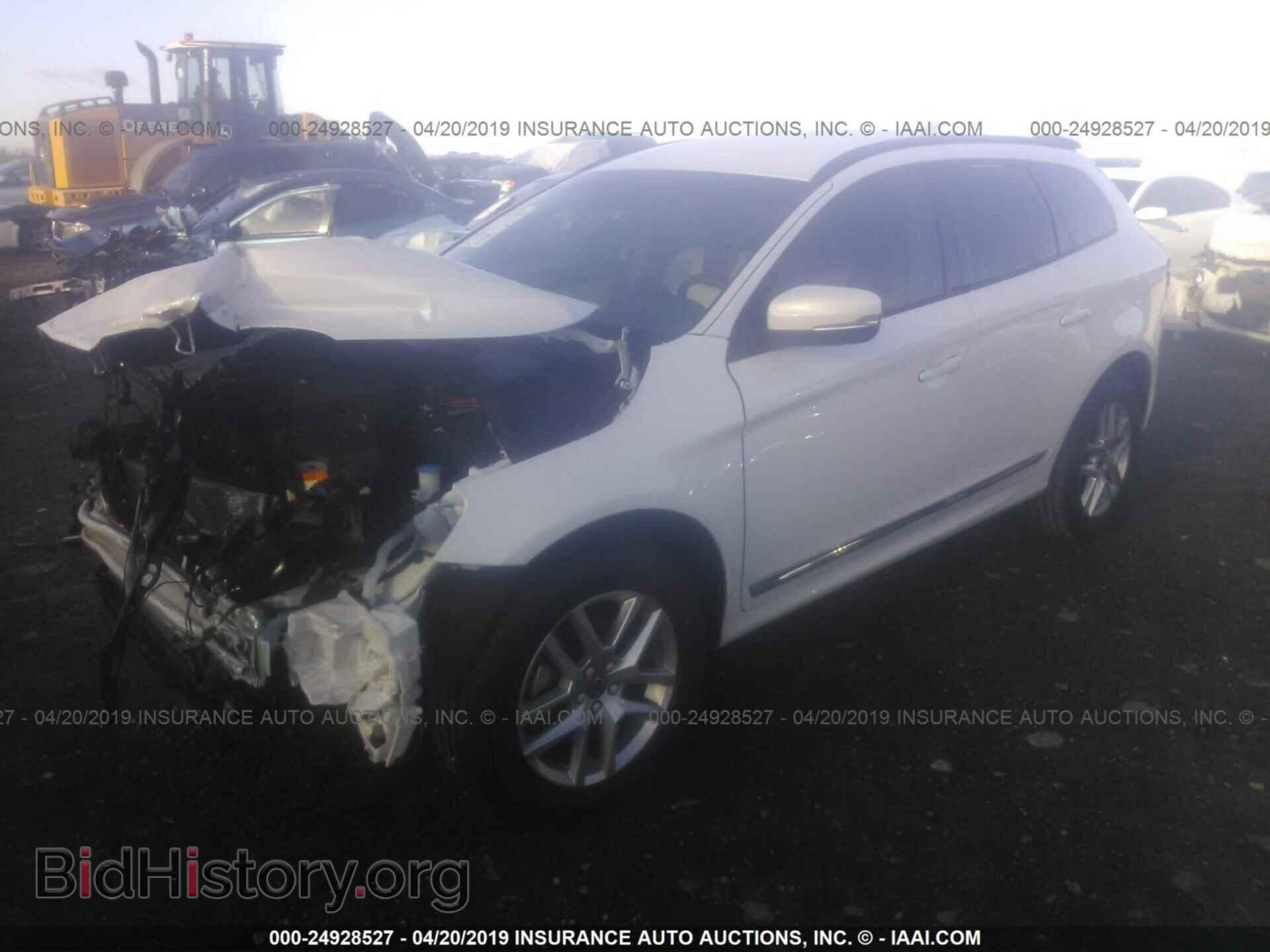 2017 VOLVO XC60 - VIN: YV440MDJ1H2093488 - Фото 2