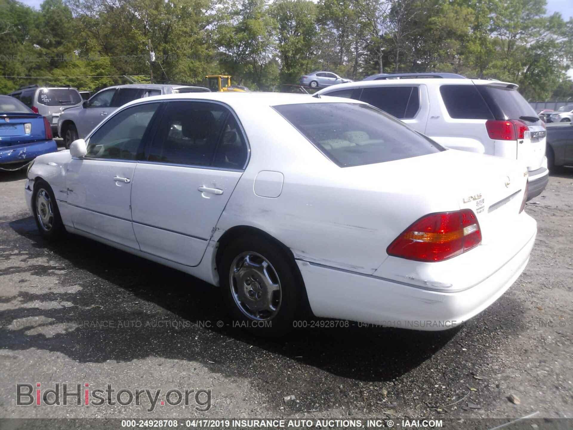 2002 LEXUS LS - VIN: JTHBN30F120060239 - Фото 3