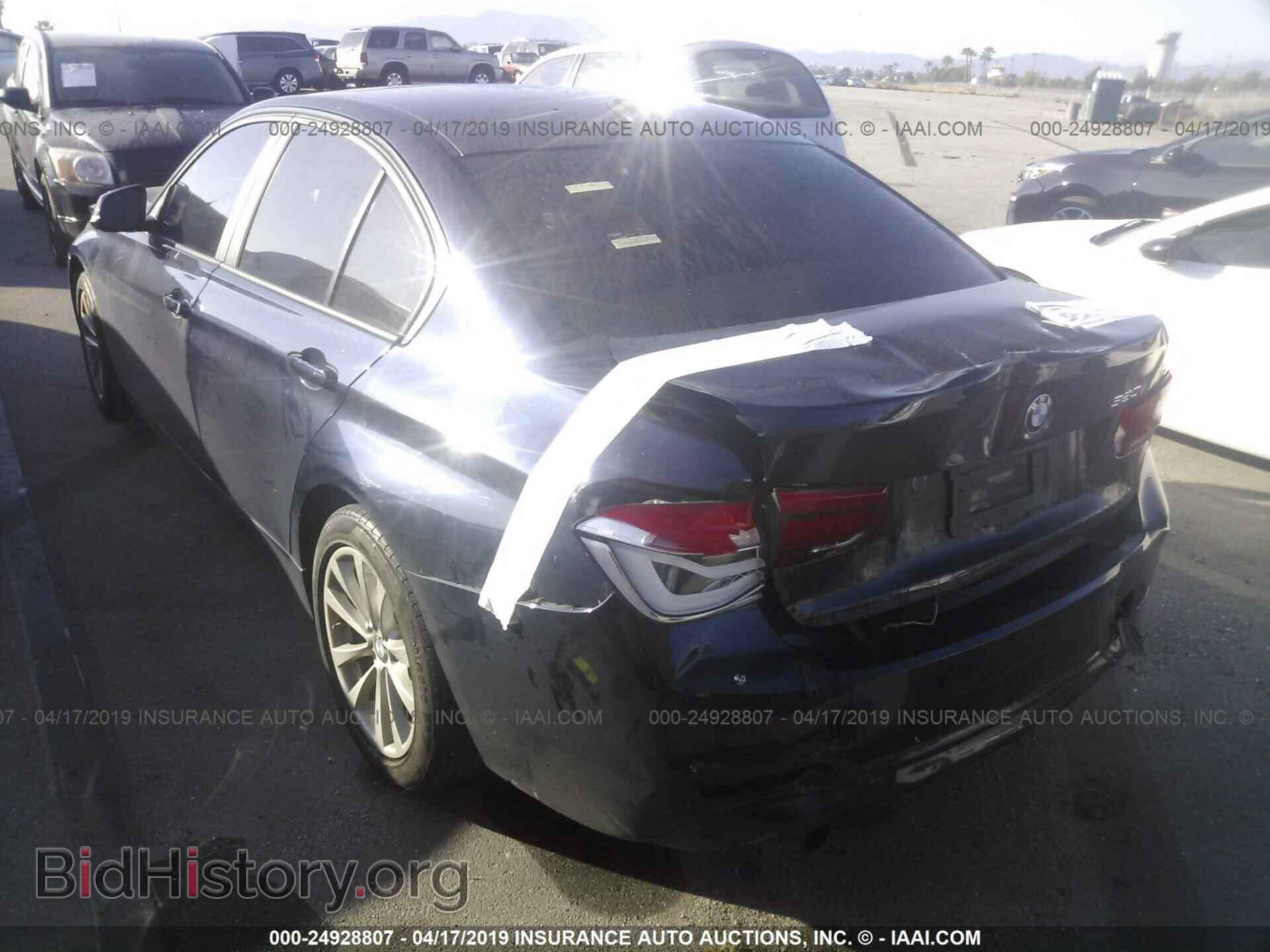 2016 BMW 320 - VIN: WBA8A9C55GK618437 - Photo 3