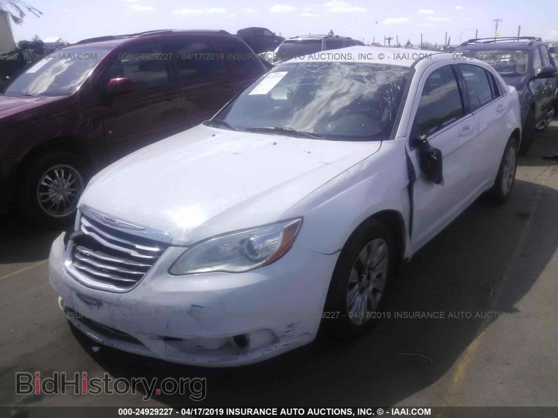 2014 CHRYSLER 200 - VIN: 1C3CCBAB2EN212753 - Фото 2