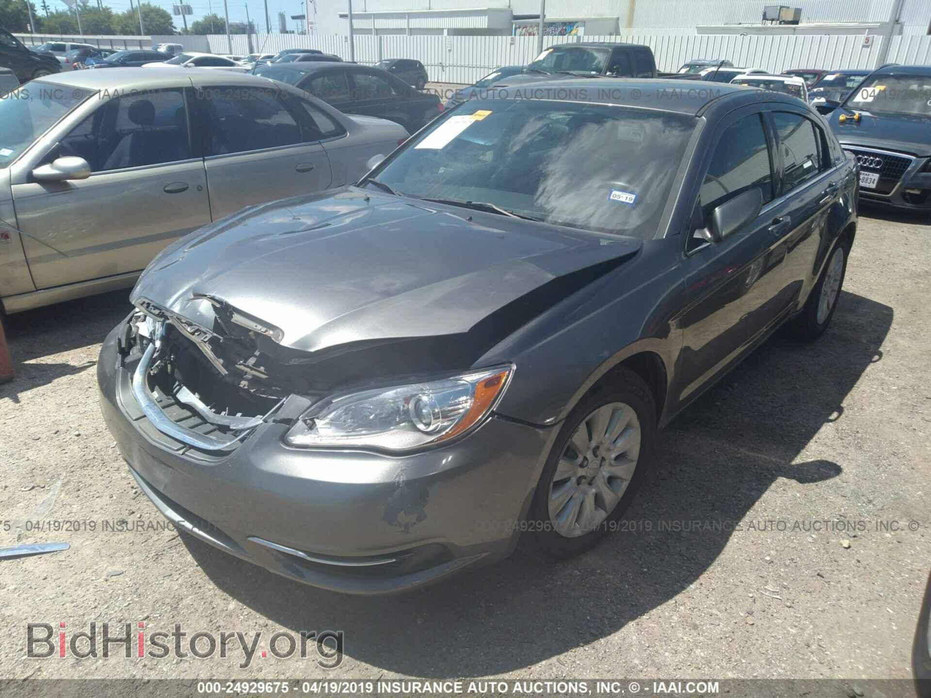 2013 CHRYSLER 200 - VIN: 1C3CCBAB0DN606234 - Photo 2
