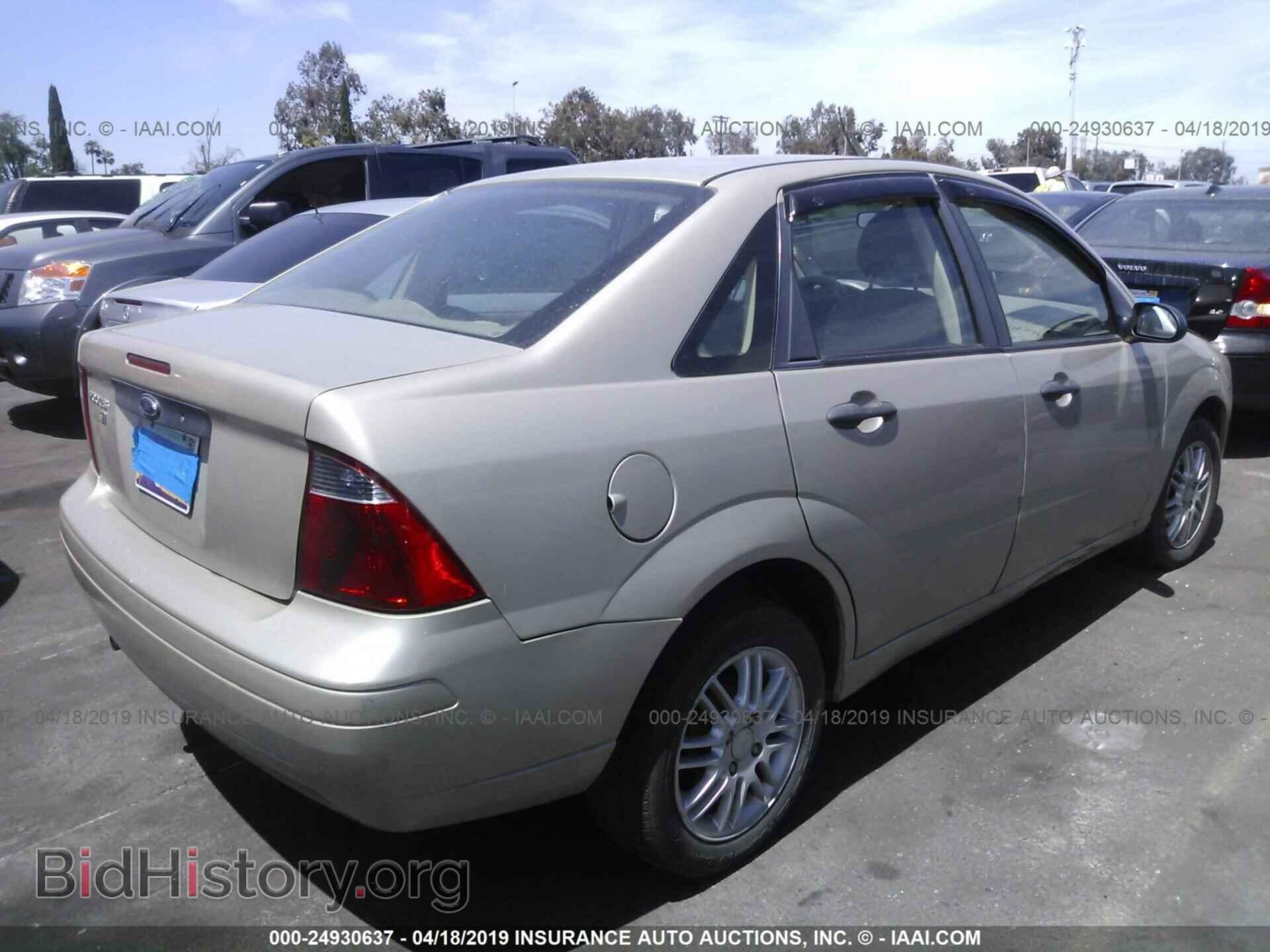 2007 FORD FOCUS - VIN: 1FAFP34N37W199927 - Photo 4