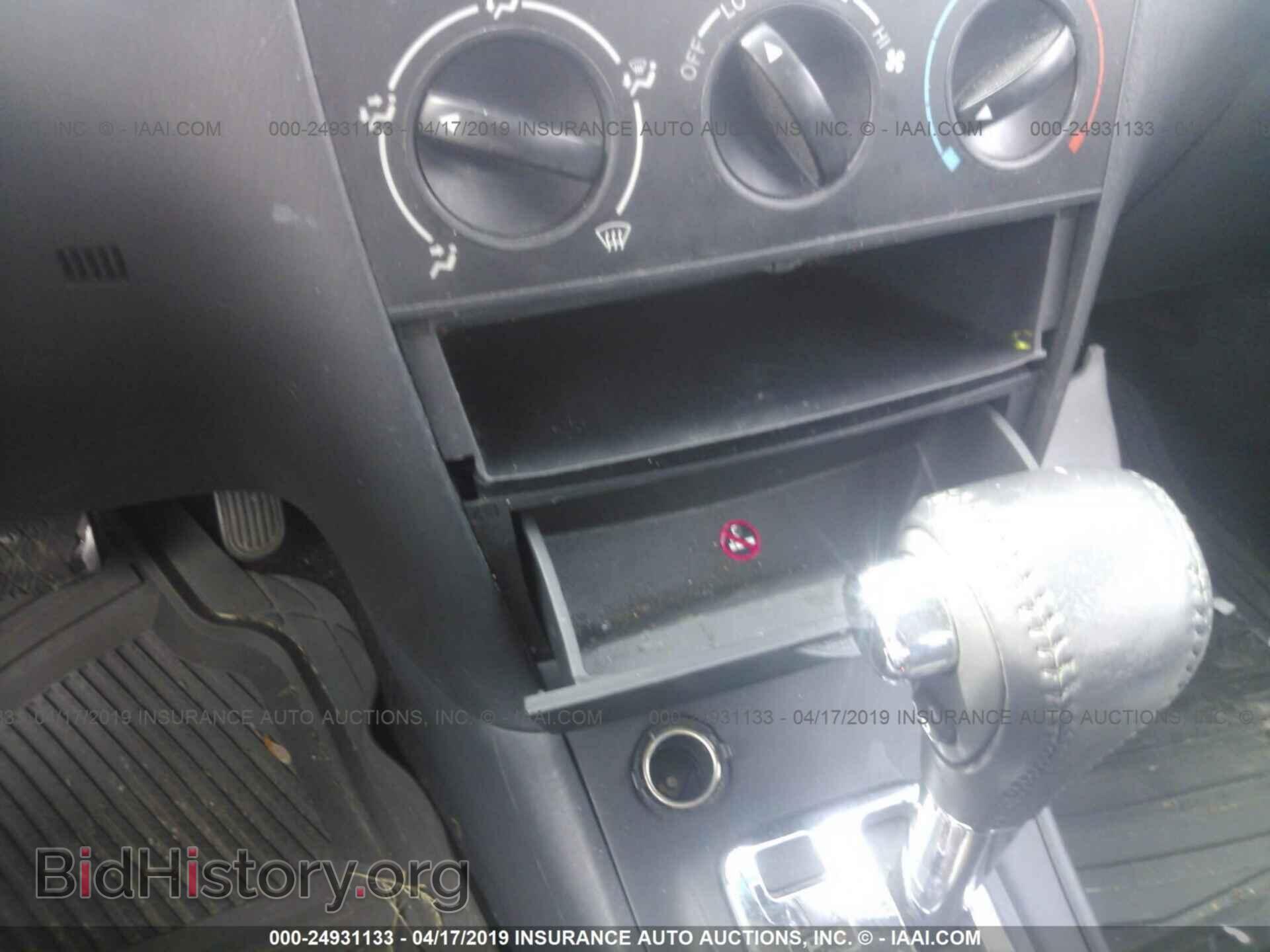 2003 TOYOTA COROLLA - VIN: 1NXBR32E43Z068741 - Photo 4