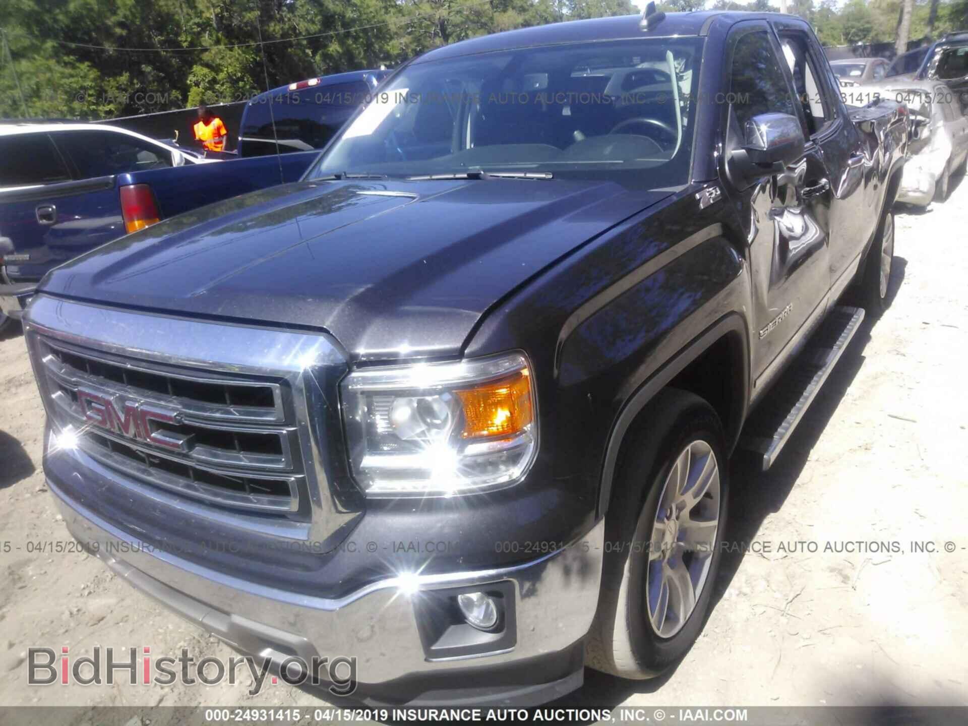 2015 GMC SIERRA - VIN: 1GTR1VEC2FZ331106 - Photo 2