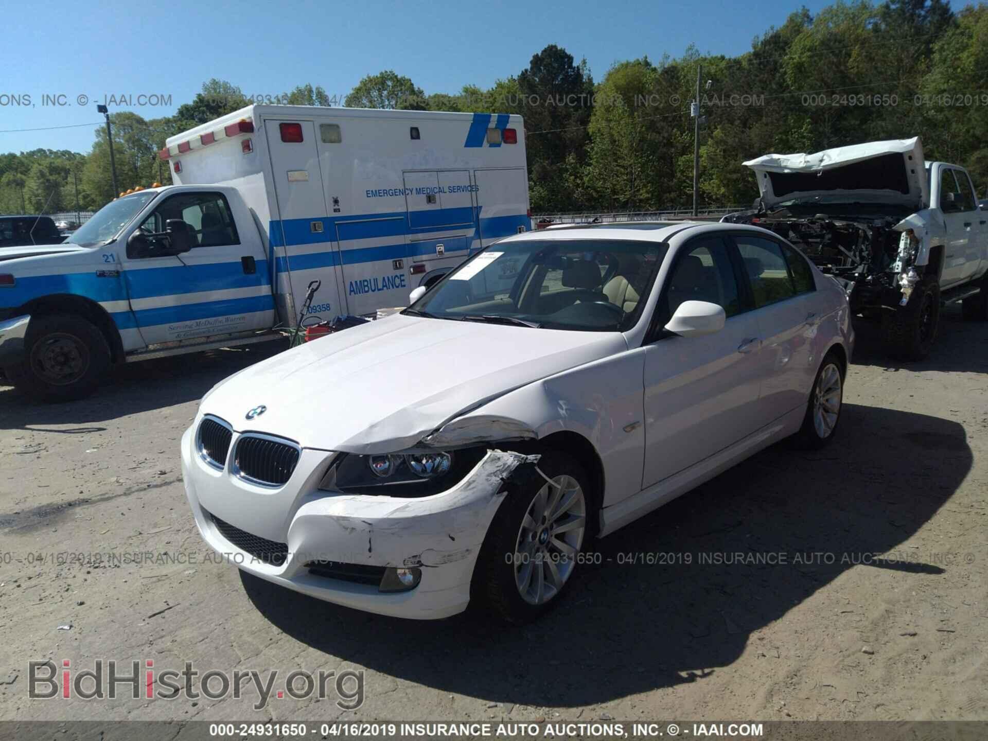 2011 BMW 328 - VIN: WBAPH7C50BE851743 - Фото 2