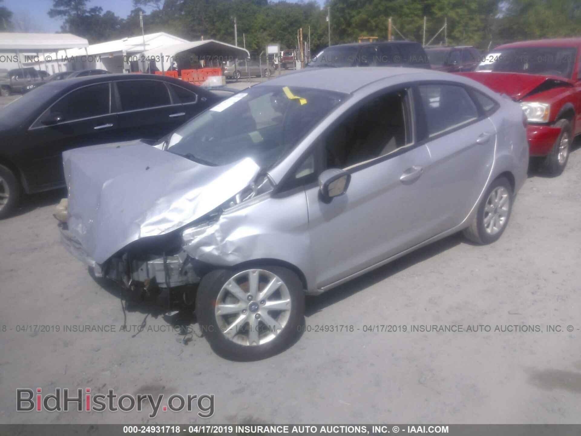 2013 FORD FIESTA - VIN: 3FADP4BJ3DM153247 - Фото 2