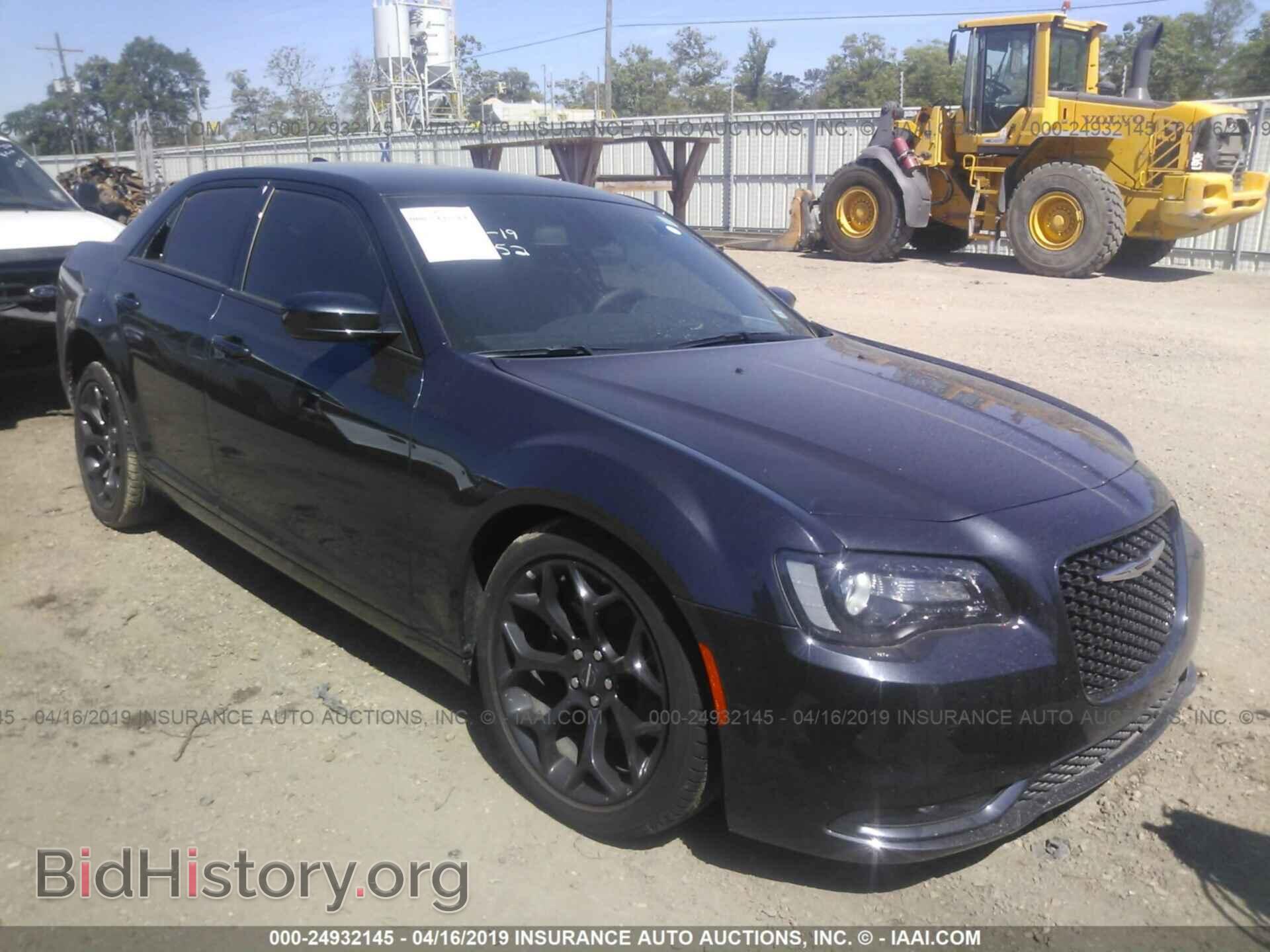 Фотография 2C3CCABG3KH516652 - CHRYSLER 300 2019