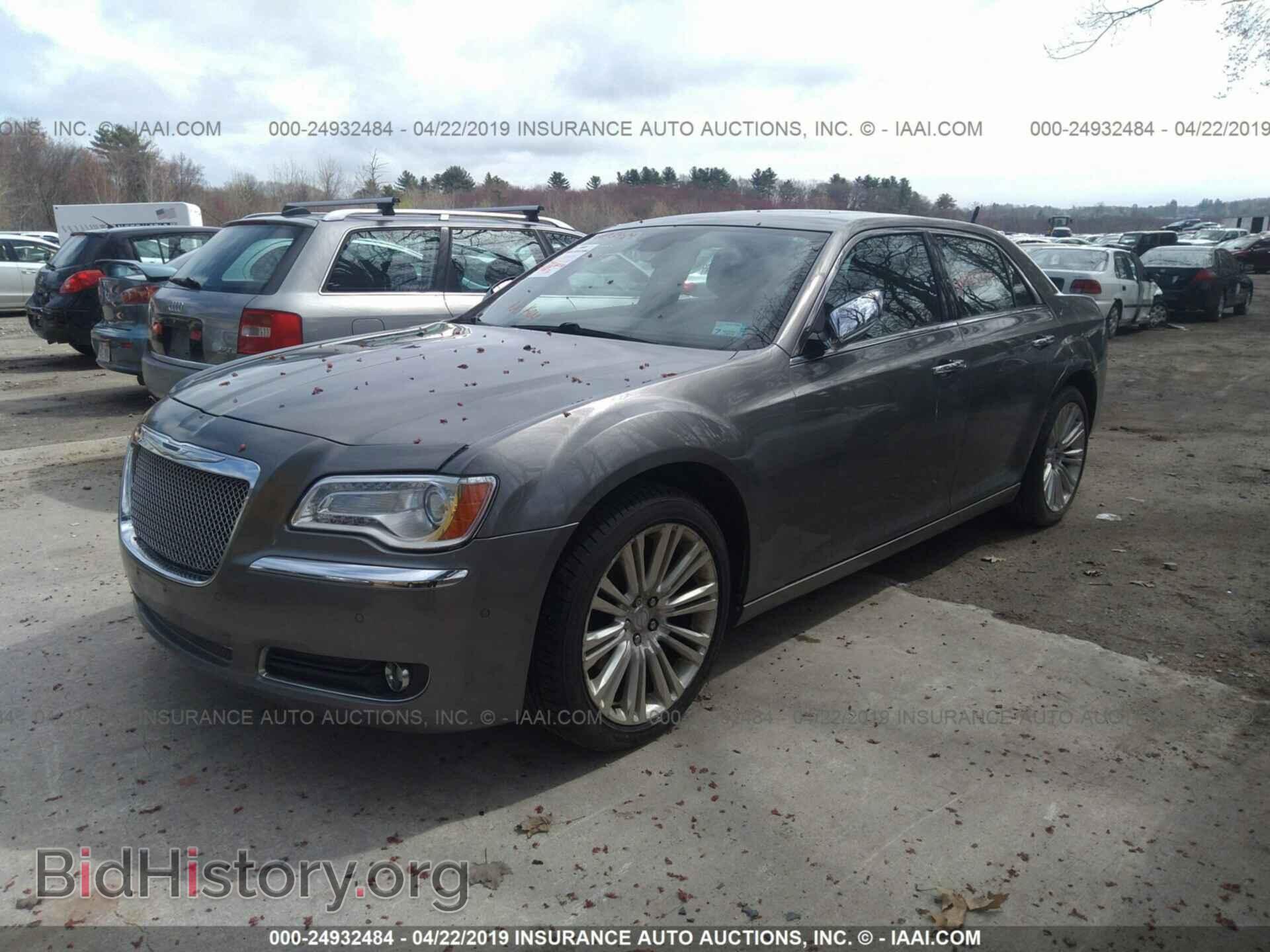2011 CHRYSLER 300C - VIN: 2C3CA6CT6BH580490 - Фото 2