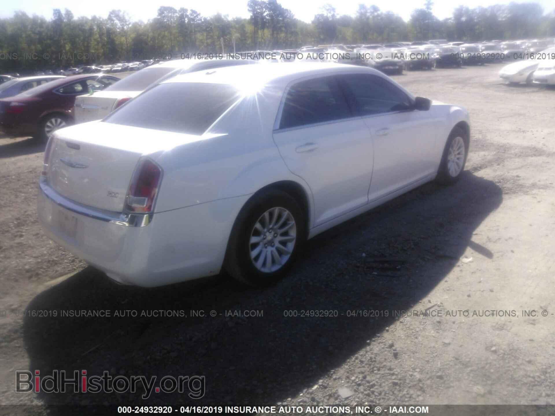 2012 CHRYSLER 300 - VIN: 2C3CCAAG1CH126863 - Photo 4