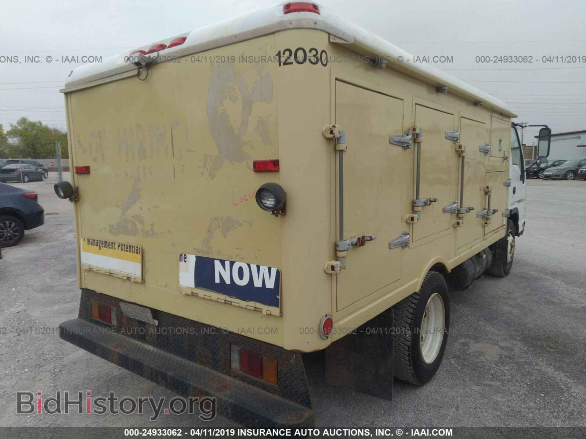 2006 GMC 5500 - VIN: J8DE5B16X67900991 - Photo 4