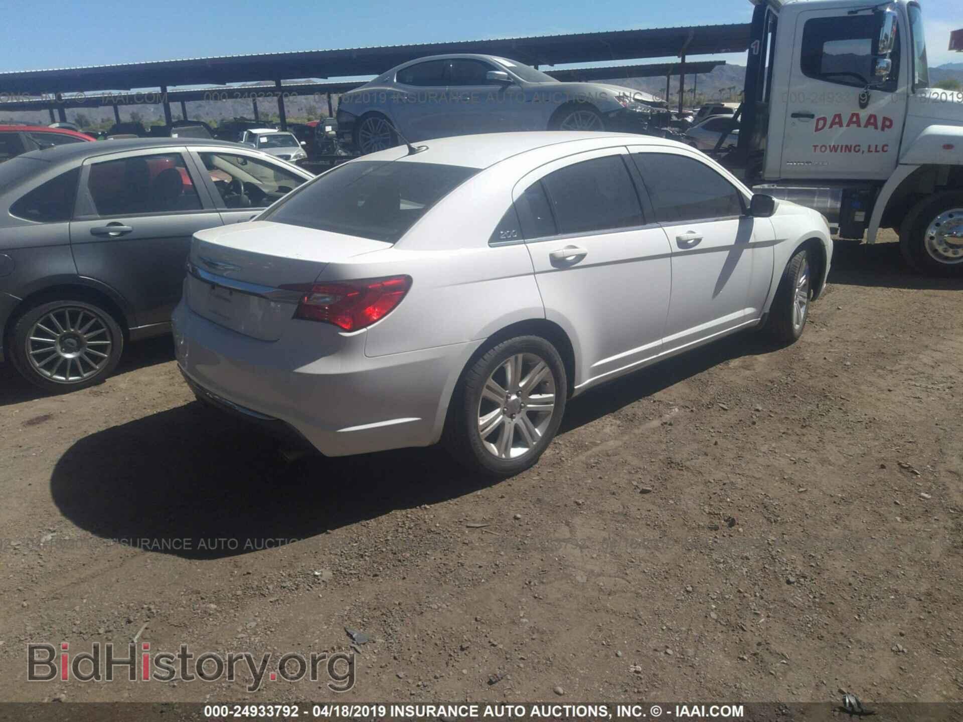 2012 CHRYSLER 200 - VIN: 1C3CCBBG4CN152904 - Фото 4