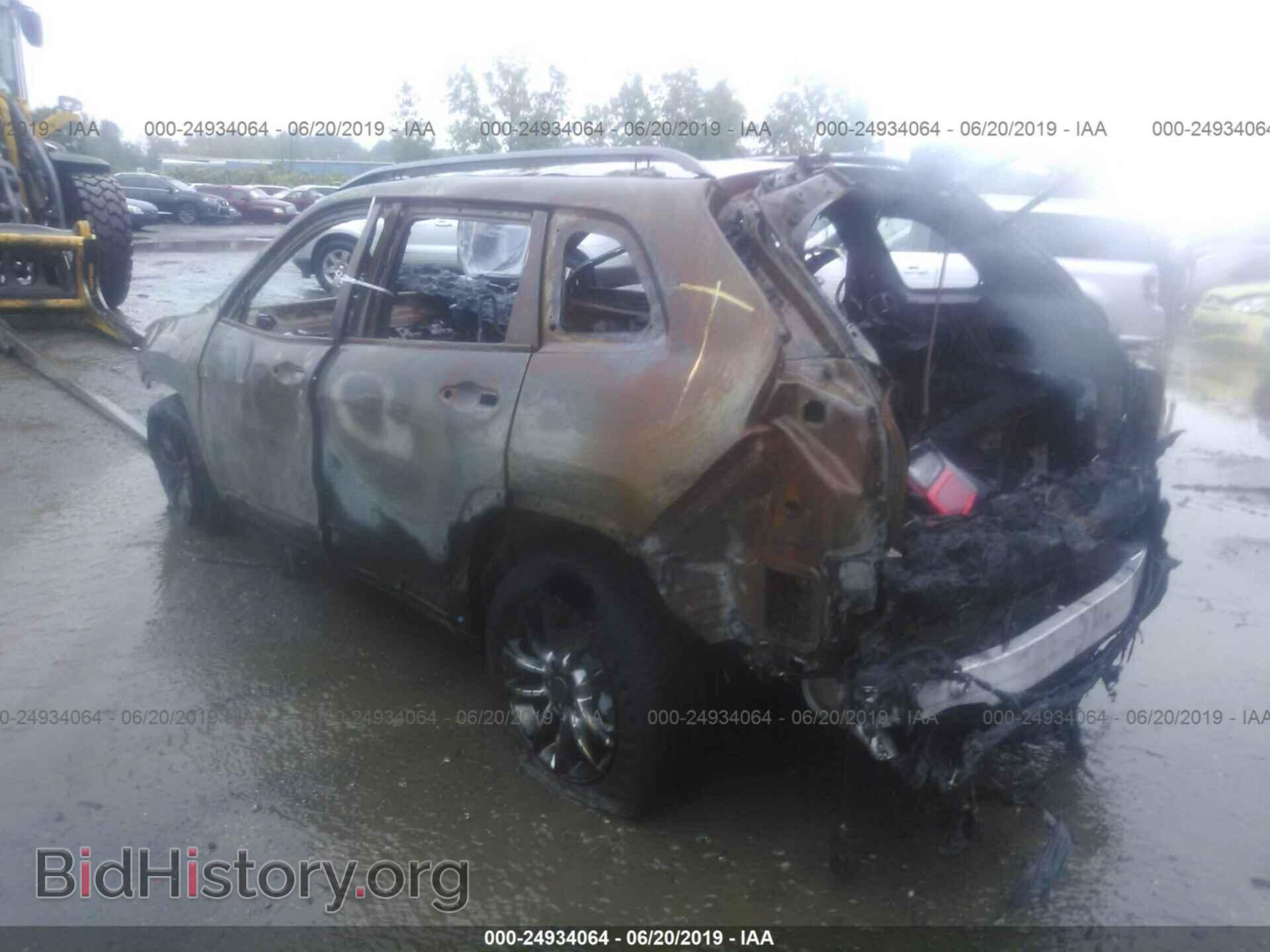 2019 JEEP CHEROKEE - VIN: 1C4PJLLB8KD262080 - Фото 3
