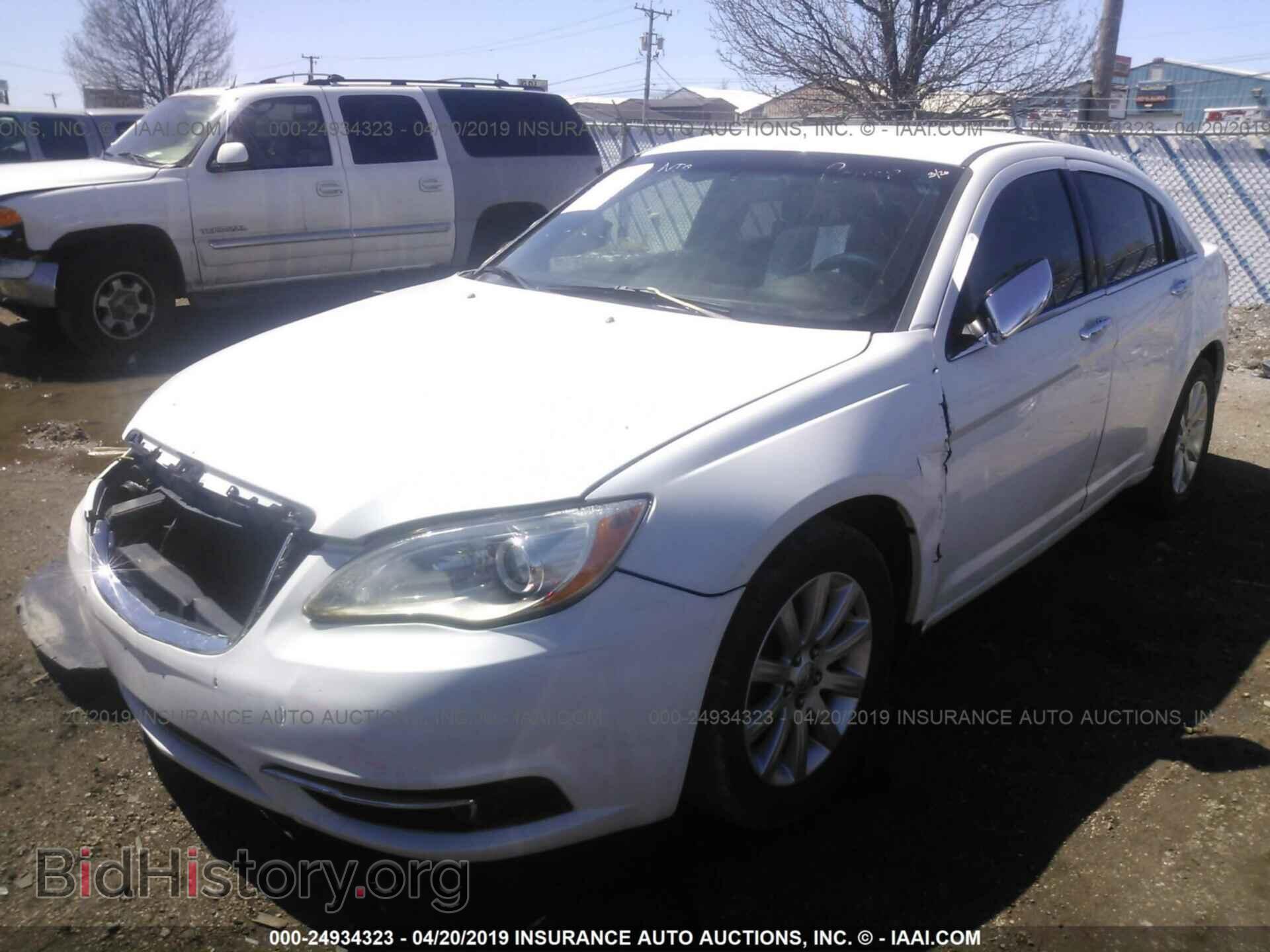 2014 CHRYSLER 200 - VIN: 1C3CCBCG7EN177118 - Фото 2
