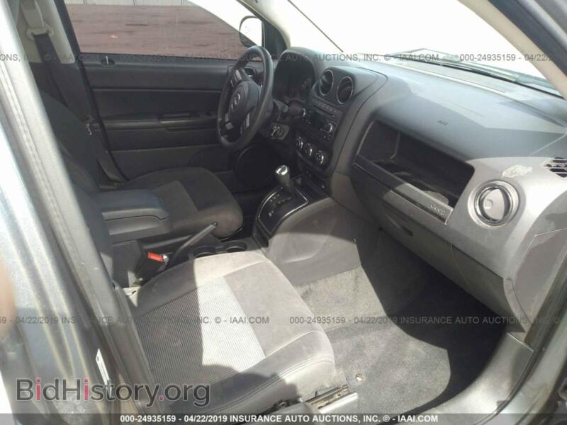 2012 Jeep COMPASS (VIN 1C4NJDBB0CD662120) — photo 5 of 10