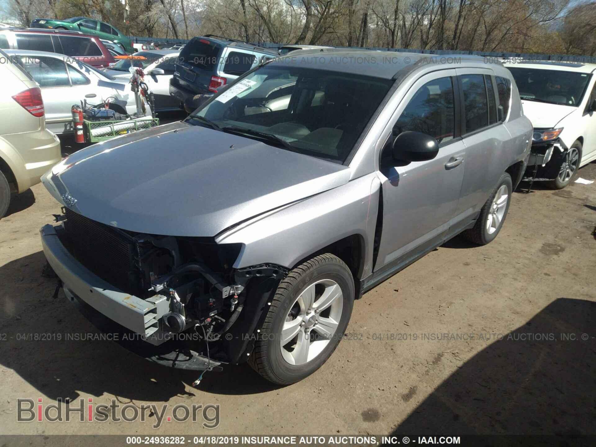 2014 JEEP COMPASS - VIN: 1C4NJDBB2ED863536 - Photo 2