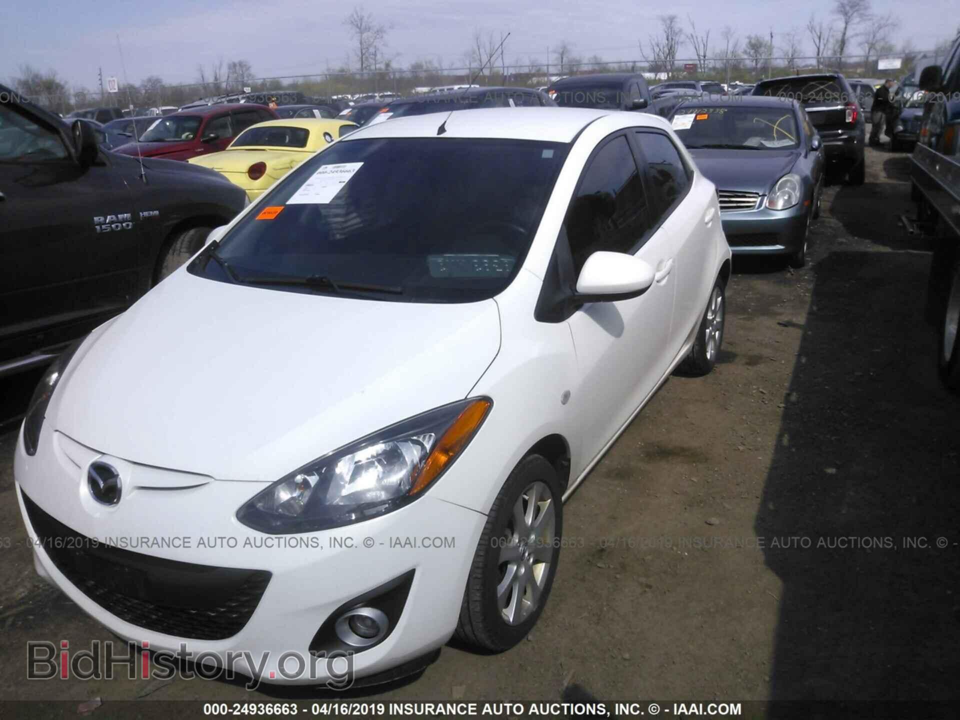 2014 MAZDA MAZDA2 - VIN: JM1DE1LZ2E0179040 - Фото 2