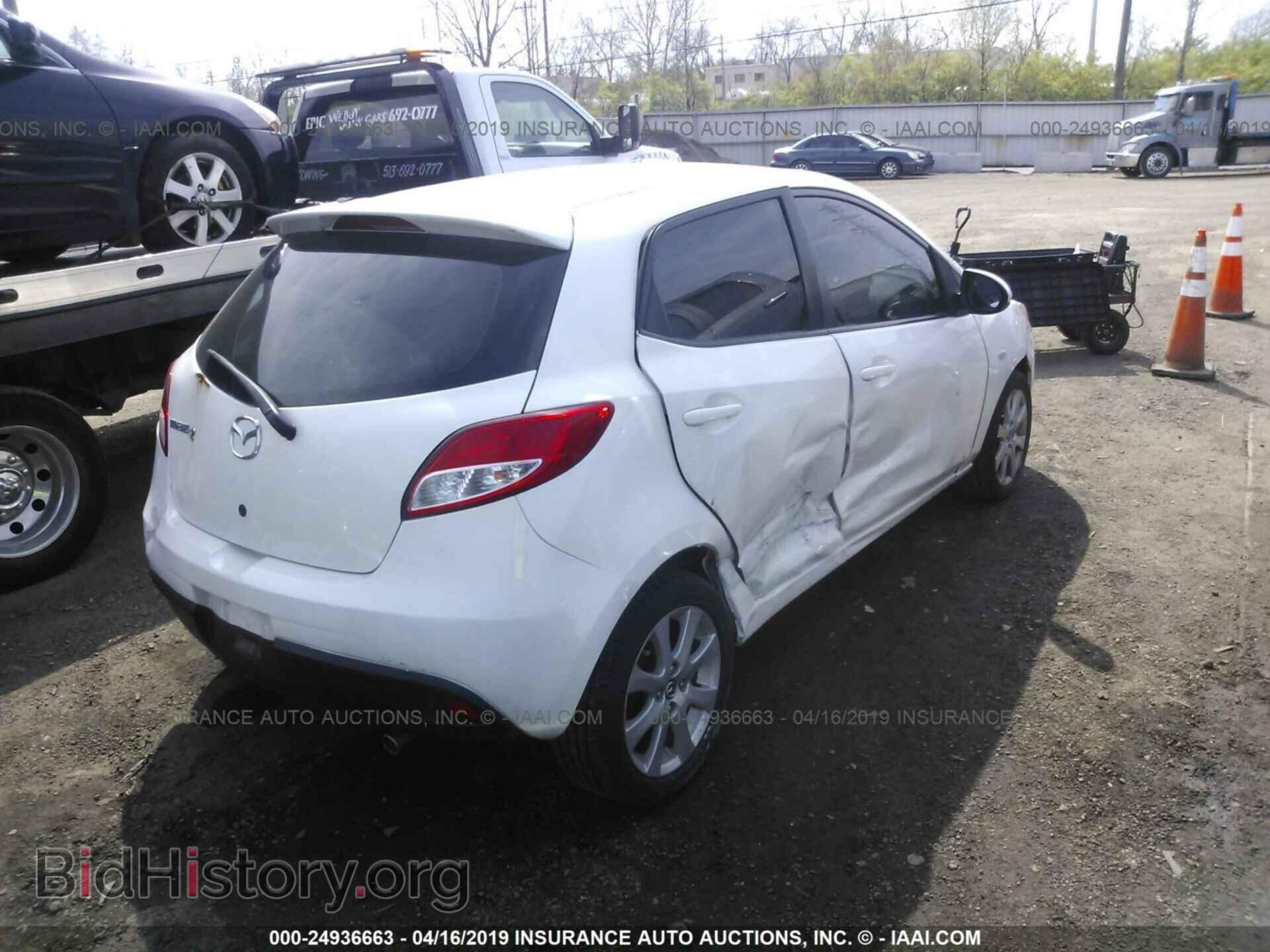 2014 MAZDA MAZDA2 - VIN: JM1DE1LZ2E0179040 - Фото 4