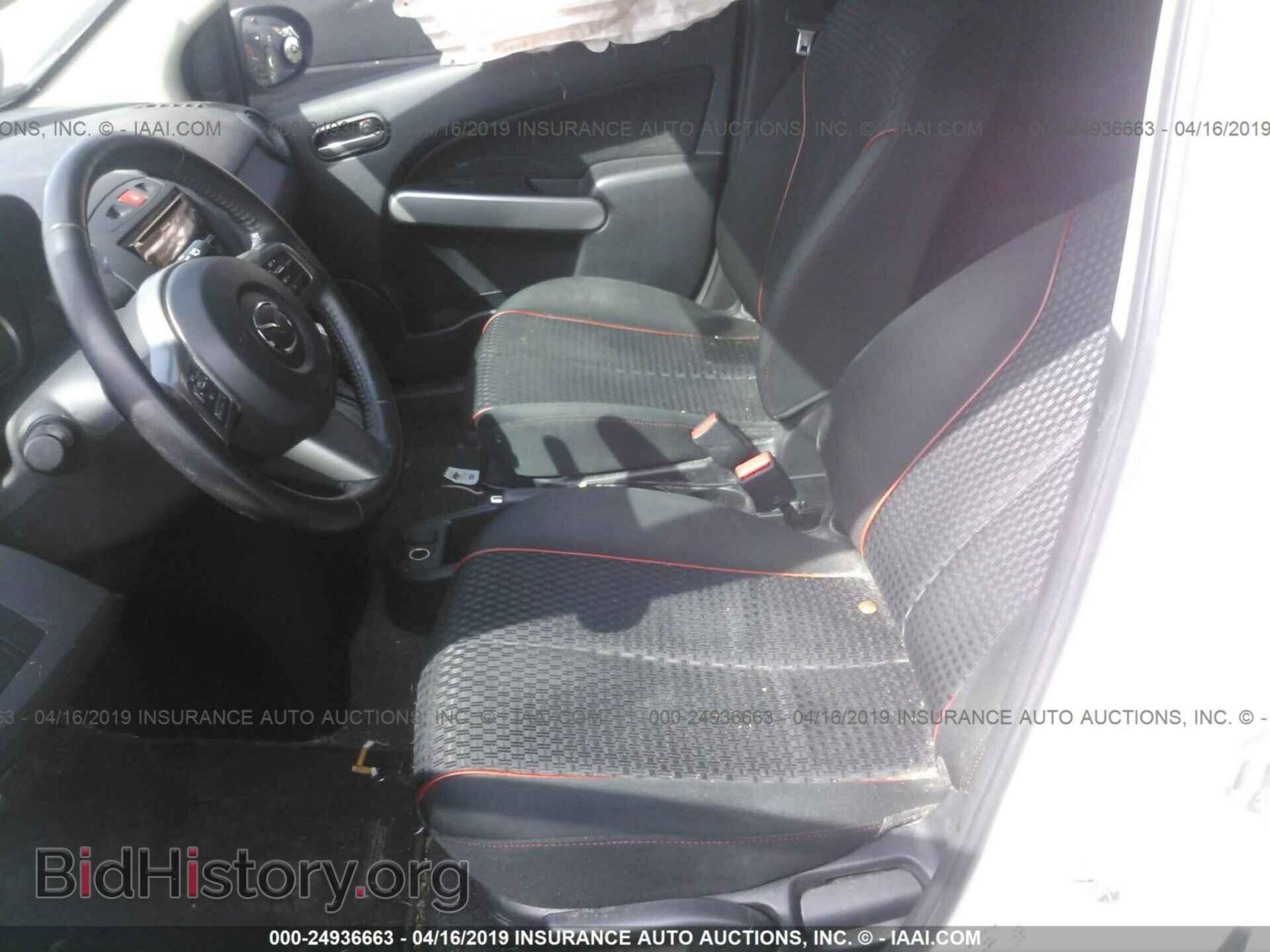 2014 MAZDA MAZDA2 - VIN: JM1DE1LZ2E0179040 - Фото 5