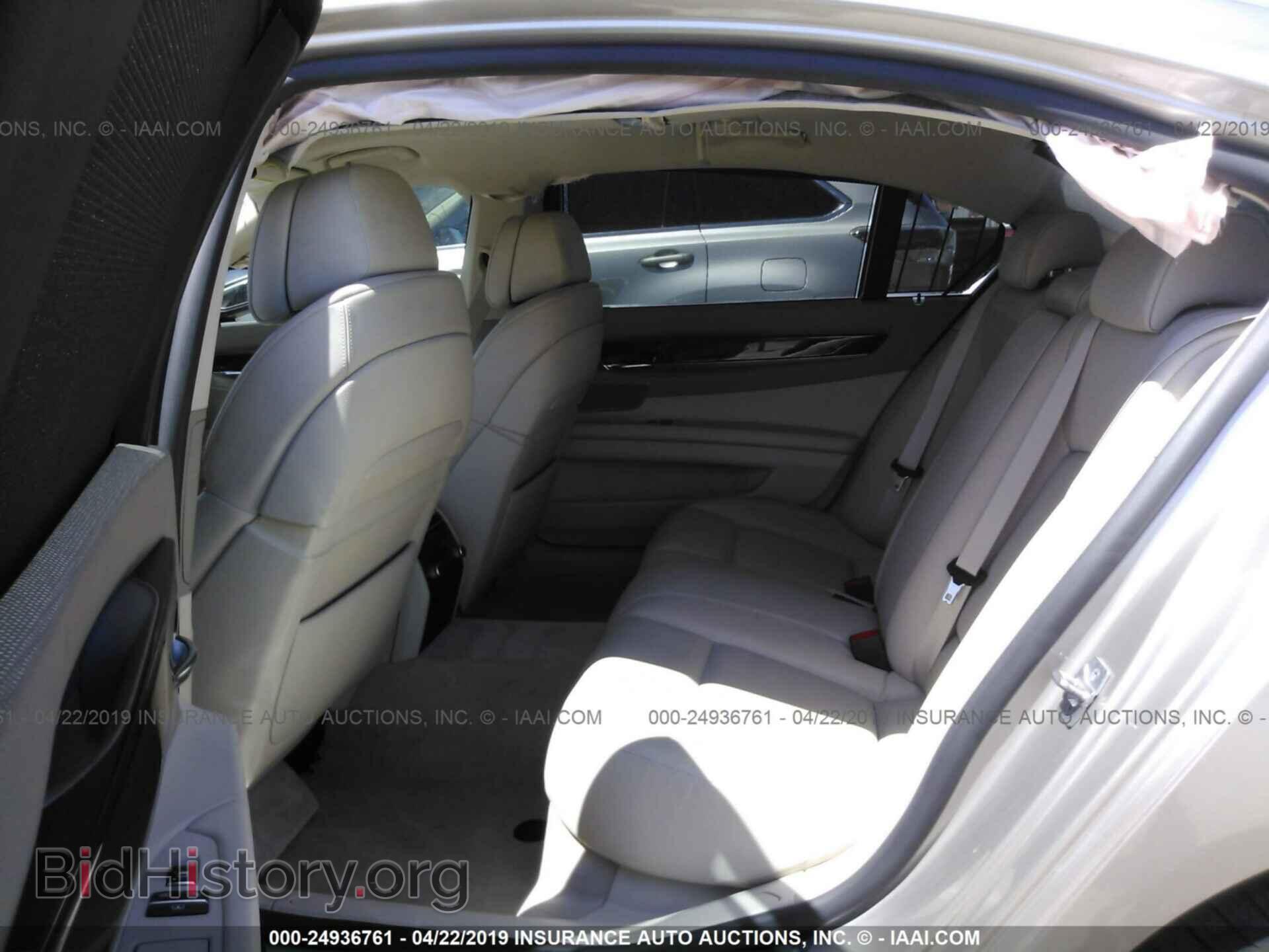 2012 BMW 750 - VIN: WBAKB8C50CC965062 - Фото 8
